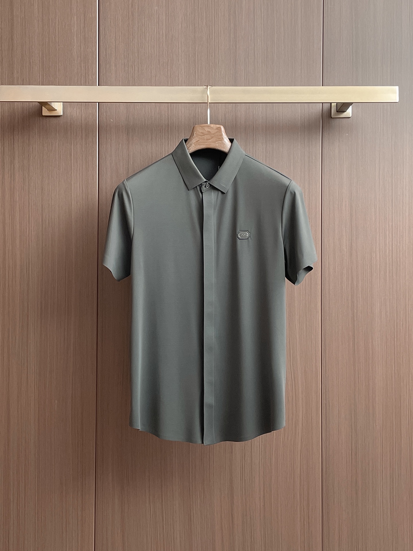 Alternative view of T-Shirt 06285