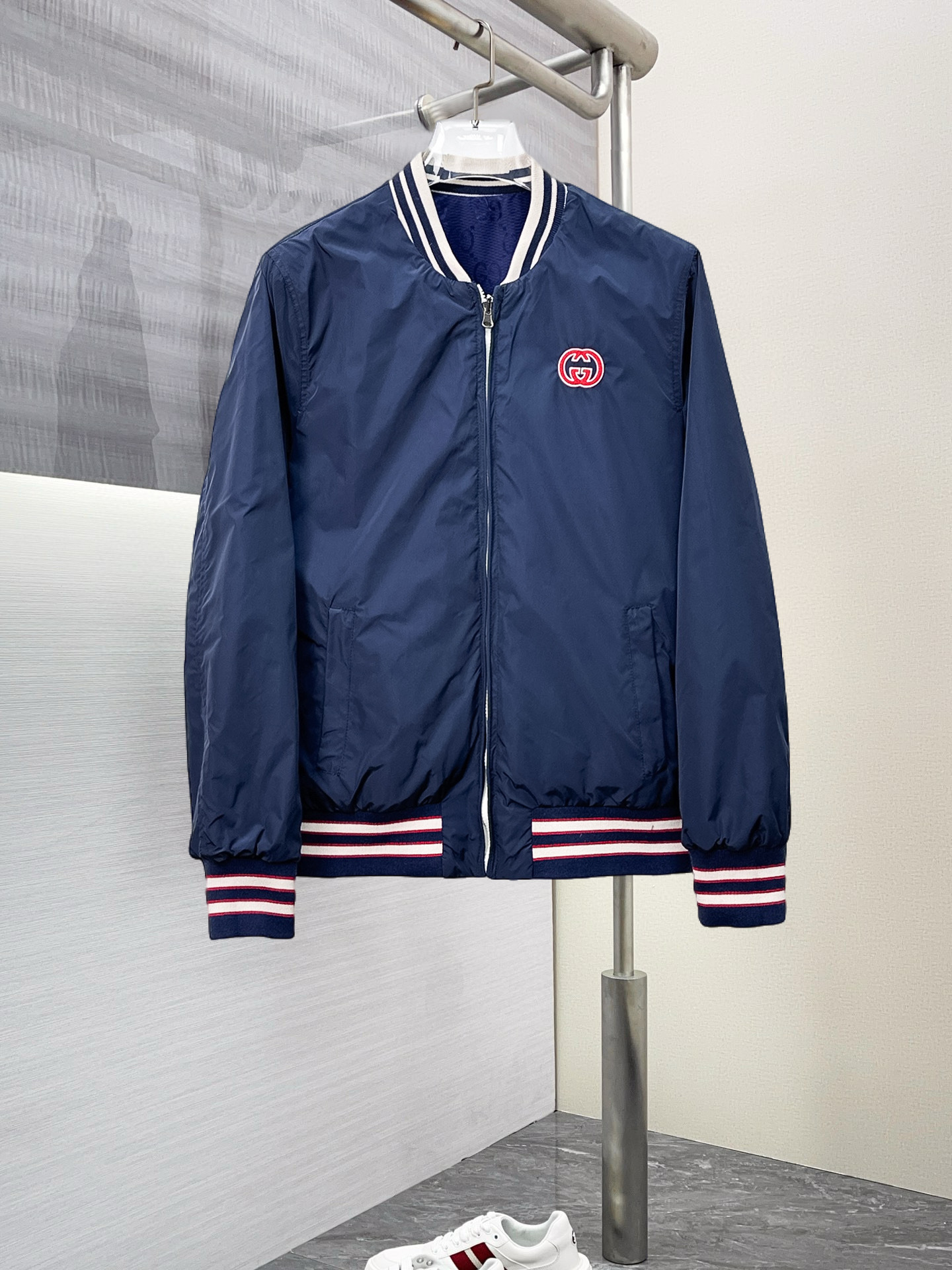Alternative view of Jacket 09056