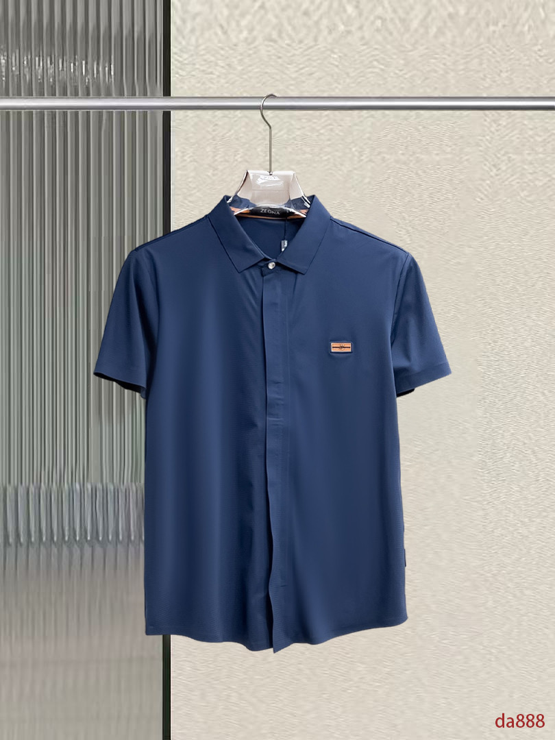 NO:416808,Jenia High-end Business White-collar workers are a must-have item for individuals in the unit!  Seal-free pressed glue ice silk casual business short-sleeved shirt, technological fabric, ice silk traceless, very good body feel, smooth feel and great texture!  Good elasticity, no sense of restraint, the fabric has its own breathable mesh, moisture absorption and sweating, quick drying and keeping it dry, small lapel placket-breasted design, showing a straight posture, not soft pedal, simple style, can be used for business and leisure, highly recommended!  High-elastic ice silk, the touch is as smooth as jade silk, clean and neat, and elegant and gentlemanly. The high-end materials are the key to the fabric, the quality control must be used. The feel is extremely delicate and smooth, the fabric has a good gloss and upper body skeleton feel, so we can greet mature and quality men's clothing!  Sweat in summer and dry in seconds, a brand new experience Business commuting and leisure M-4XL, zegna,shirts,T-shirt,alexander wang19860909杰尼亚 高端商务 白领 单位人士必入单品！ 无痕压胶冰丝休闲商务短袖衬衫,科技面料,冰丝无痕,体感非常棒,手感顺滑质感很棒！弹性好,无任何束缚感,面料自带透气网孔,吸湿排汗,速干保持干爽,小翻领门襟排扣设计,展露挺拔姿态,不软踏,简约款式,商务休闲都可驾驭,强烈推荐！高弹冰丝,触感堪比玉蚕丝一样丝滑,干净利落,儒雅绅士风度.高级材质,重点就是面料上,品控的必上,手感极其细腻光滑,面料光泽感和上身骨架感好,打招成熟品质男装！夏天出汗秒干,全新体验 商务通勤休闲 M-4XL,,zegna,shirts,T-shirt,alexander wang,Men's clothing