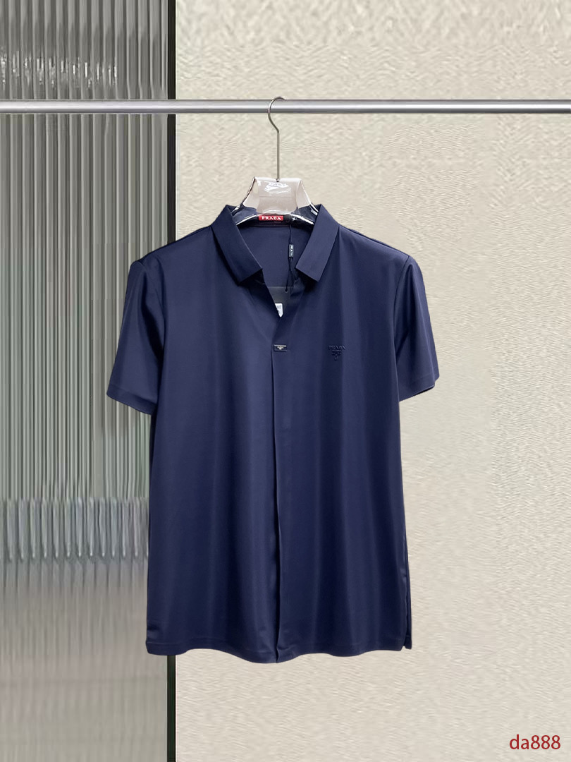NO:416821,Prada High-end Business White-collar workers are a must-have item for individuals in the unit!  Seizure-free pressed gel ice silk casual business short-sleeved Polo, technology fabric, ice silk traceless, very good body feel, smooth feel and great texture!  Good elasticity, no sense of restraint, the fabric has its own breathable mesh, moisture absorption and sweating, quick drying and keeping it dry, small lapel placket-breasted design, showing a straight posture, not soft pedal, simple style, can be used for business and leisure, highly recommended!  High-elastic ice silk, the touch is as smooth as jade silk, clean and neat, and elegant and gentlemanly. The high-end materials are the key to the fabric, the quality control must be used. The feel is extremely delicate and smooth, the fabric has a good gloss and upper body skeleton feel, so we can greet mature and quality men's clothing!  Sweat in summer and dry in seconds, a brand new experience Business commuting and leisure M-4XL, prada, T-shirt, alexander wang19860909普拉达 高端商务 白领 单位人士必入单品！ 无痕压胶冰丝休闲商务短袖Polo,科技面料,冰丝无痕,体感非常棒,手感顺滑质感很棒！弹性好,无任何束缚感,面料自带透气网孔,吸湿排汗,速干保持干爽,小翻领门襟排扣设计,展露挺拔姿态,不软踏,简约款式,商务休闲都可驾驭,强烈推荐！高弹冰丝,触感堪比玉蚕丝一样丝滑,干净利落,儒雅绅士风度.高级材质,重点就是面料上,品控的必上,手感极其细腻光滑,面料光泽感和上身骨架感好,打招成熟品质男装！夏天出汗秒干,全新体验 商务通勤休闲 M-4XL,,prada,T-shirt,alexander wang,Men's clothing