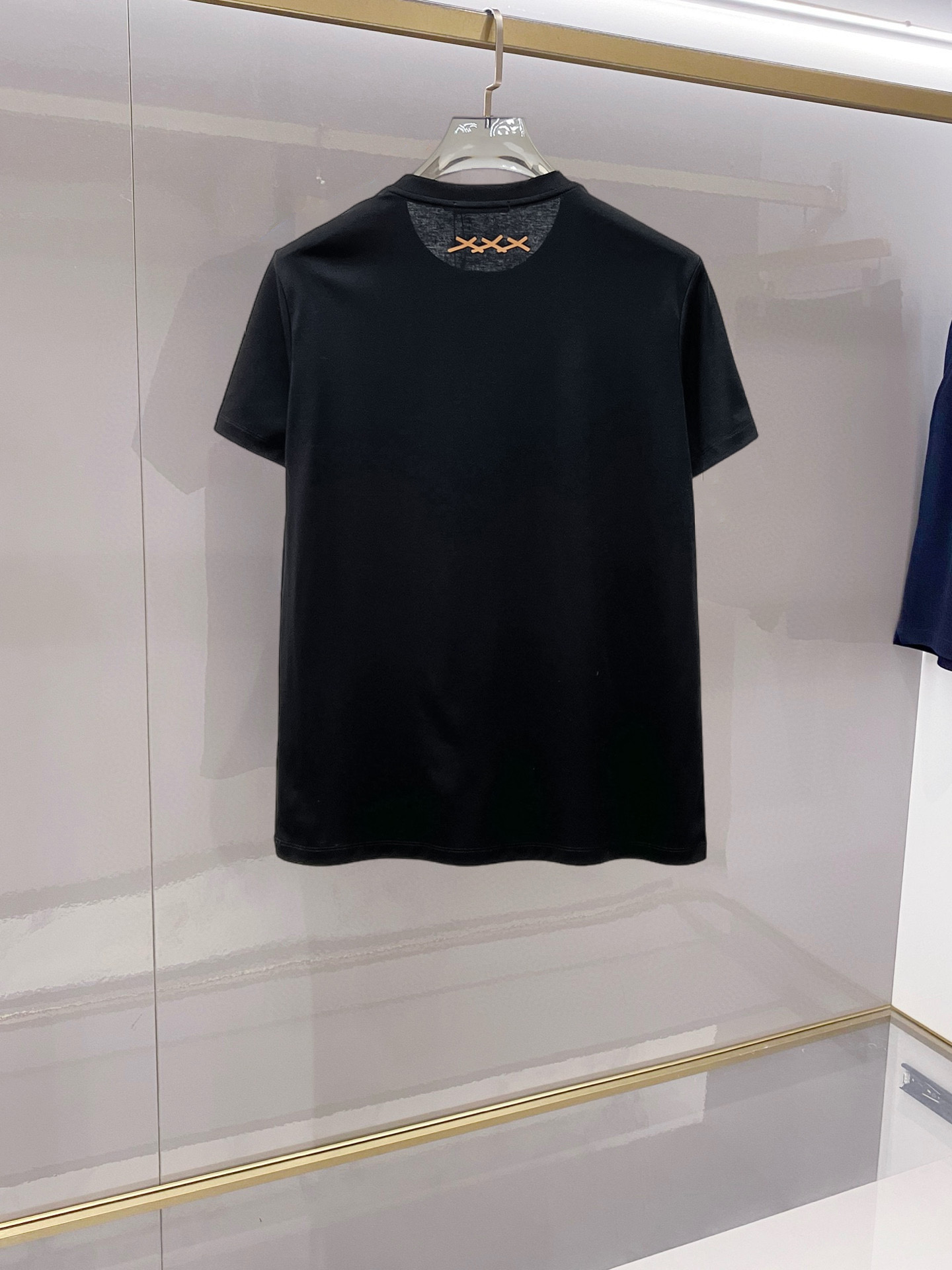 Alternative view of T-Shirt 03197