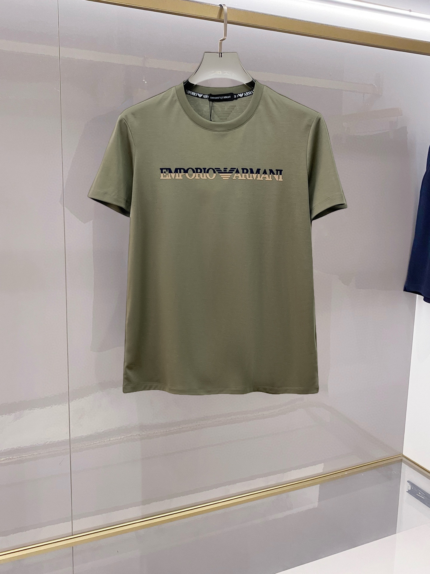 Alternative view of T-Shirt 03195