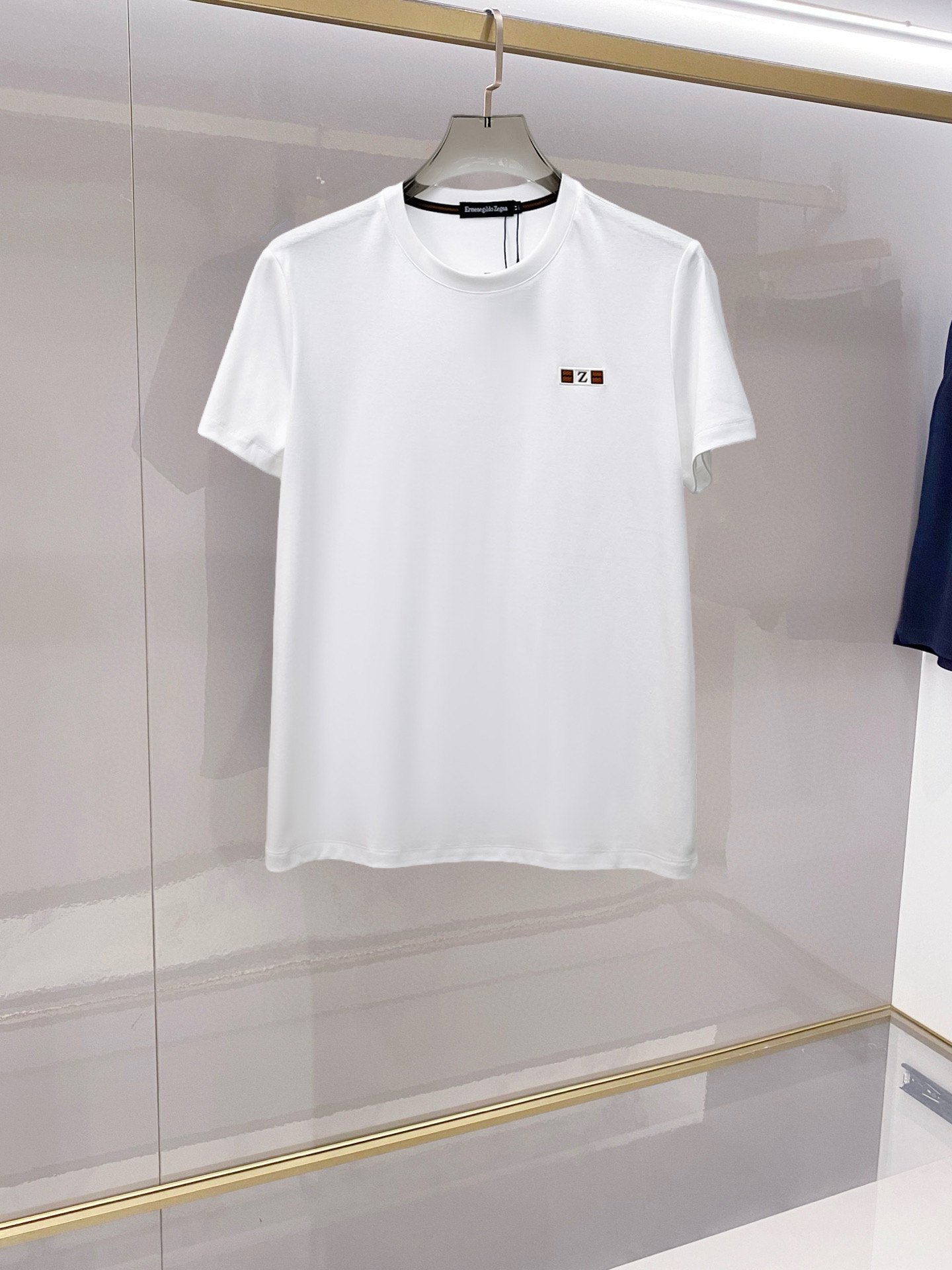 Alternative view of T-Shirt 03189