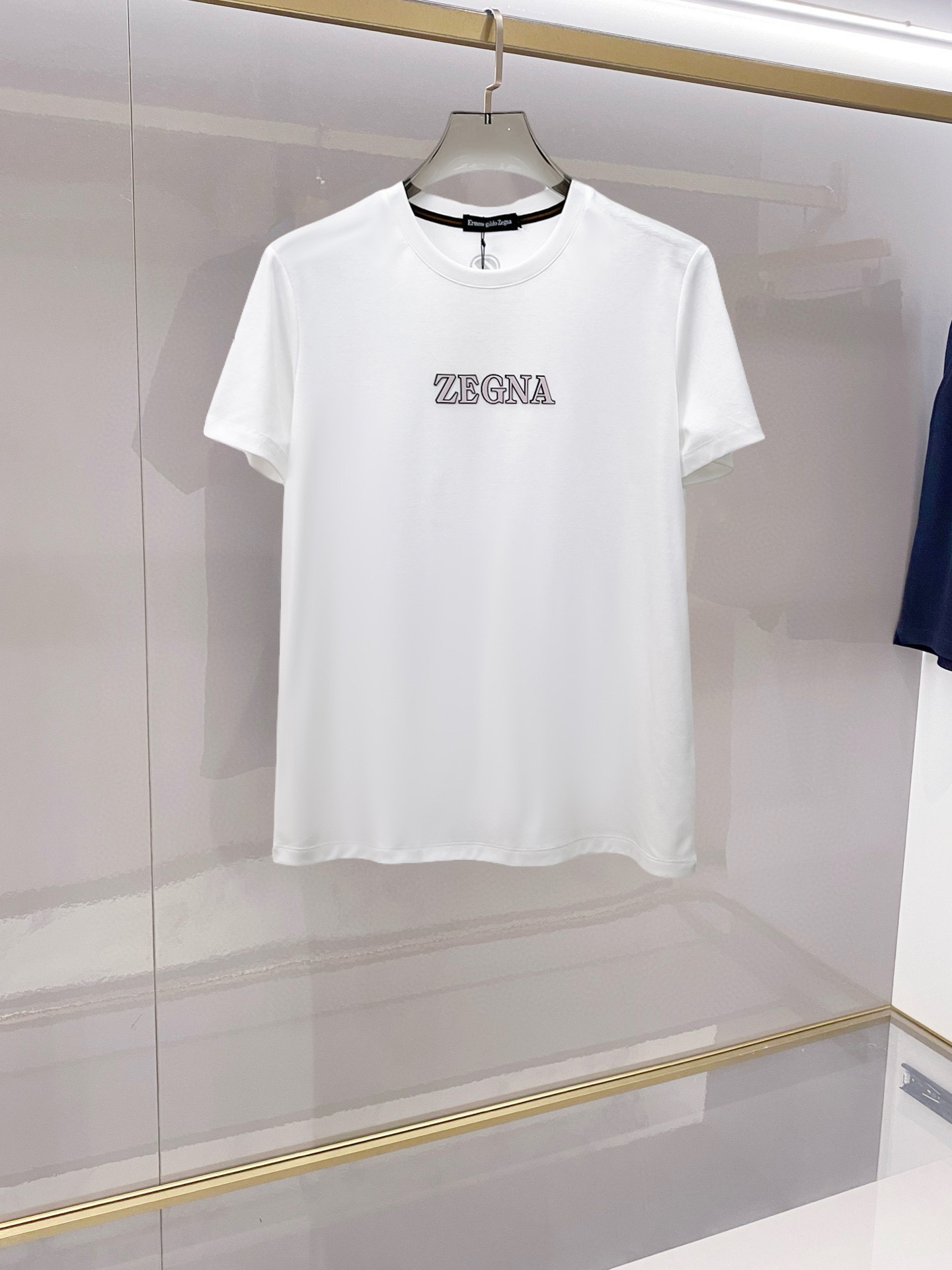 Alternative view of T-Shirt 03178