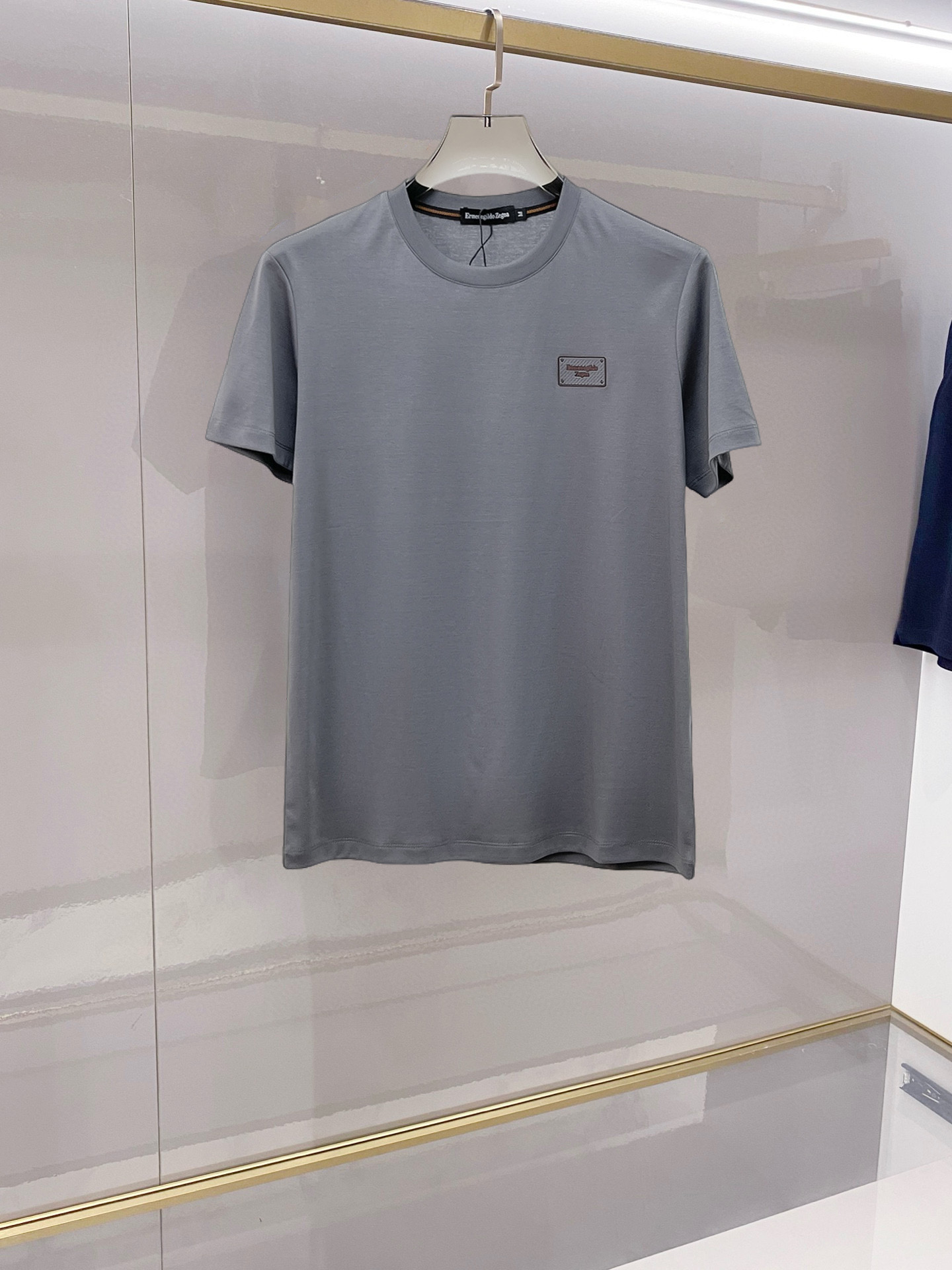 Alternative view of T-Shirt 03187