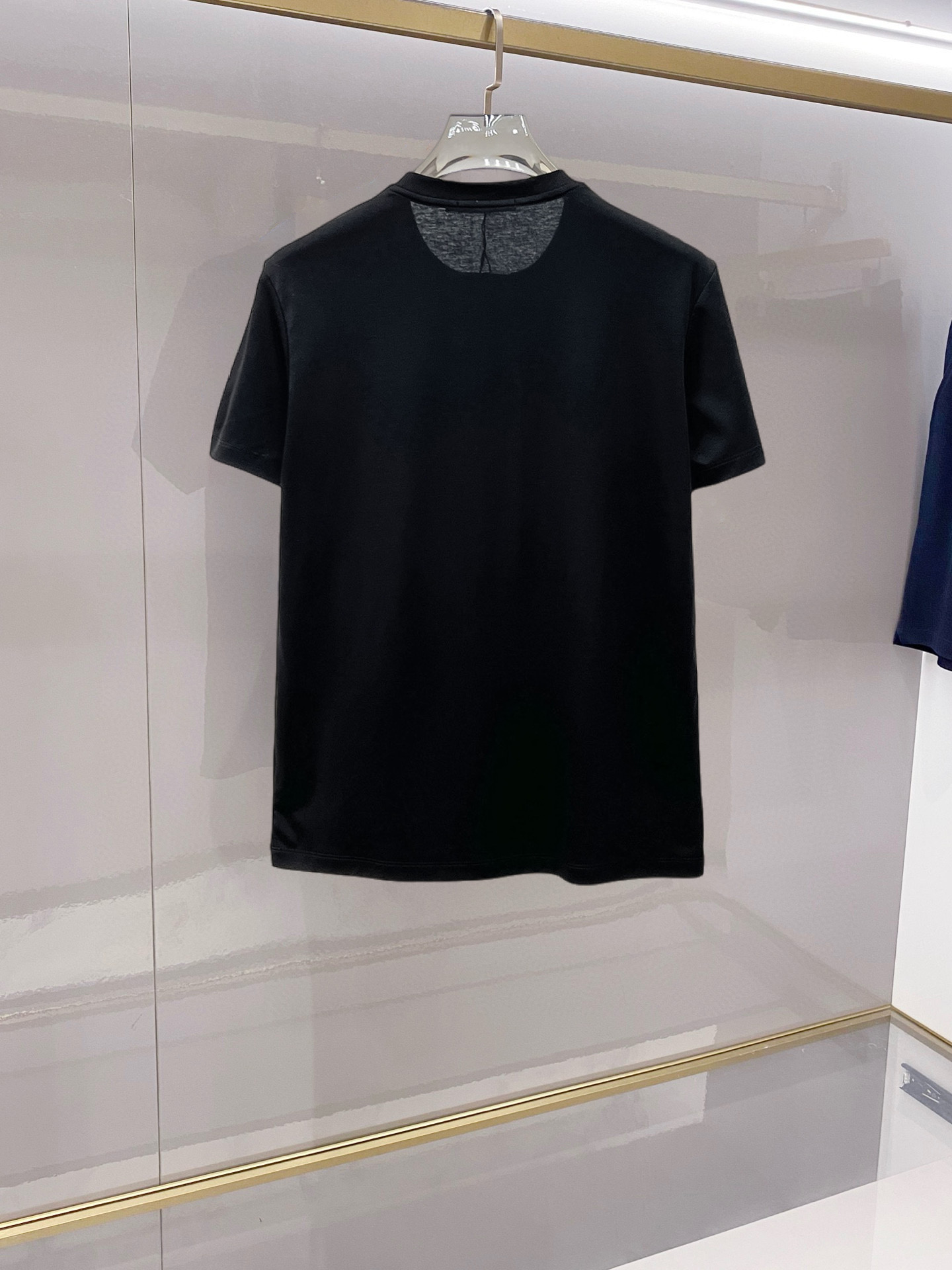 Alternative view of T-Shirt 03185