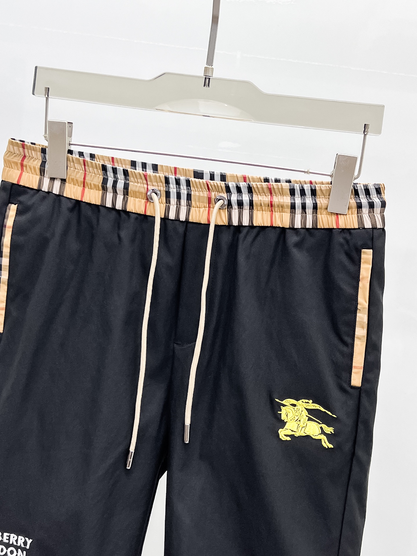 Burberry 巴宝莉 2026ss春夏新款 休闲短裤