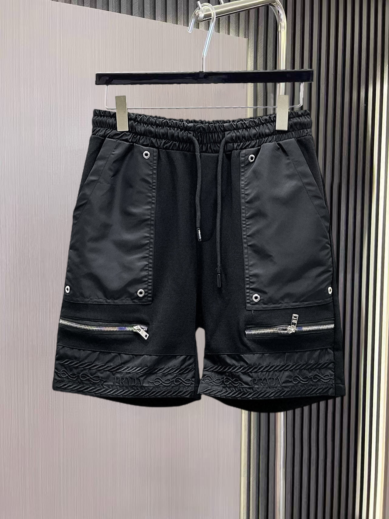 Prada Shorts 03143