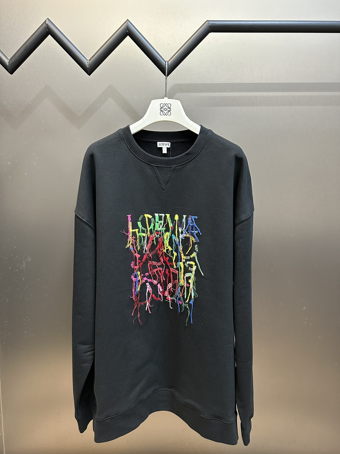 🅿️225 LOEWE Sudadera con bordado de flecos de colores, tela de doble hilo 26S + hilo de fondo de rizo inverso 10S, pes…