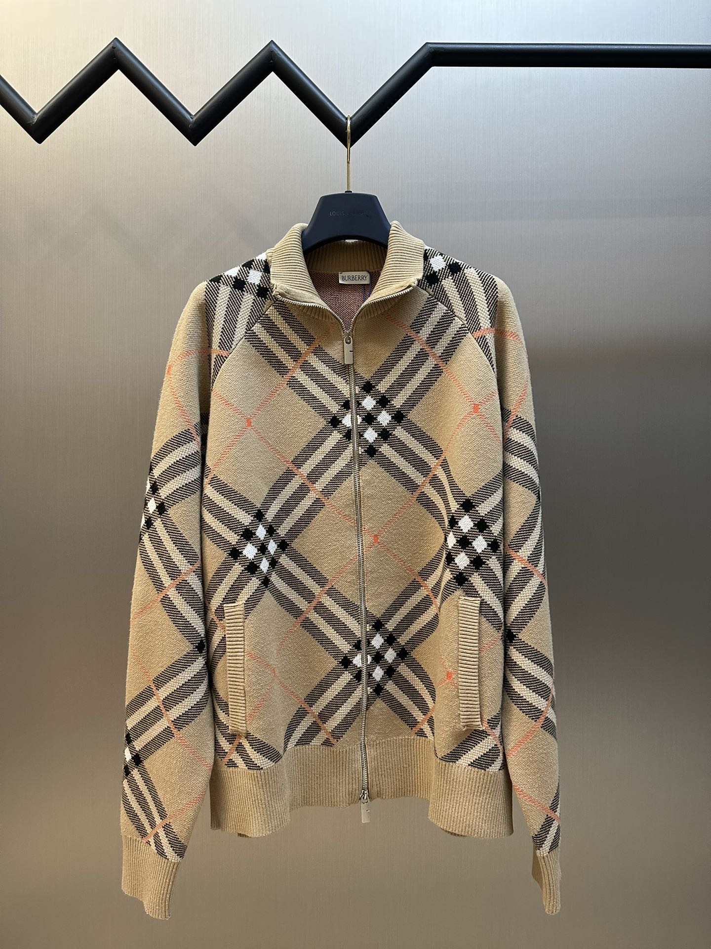 Suéter clásico de cuadros de Burberry de cachemir. Mezcla de lana y mohair, que combina la calidez y transpirabilidad d…