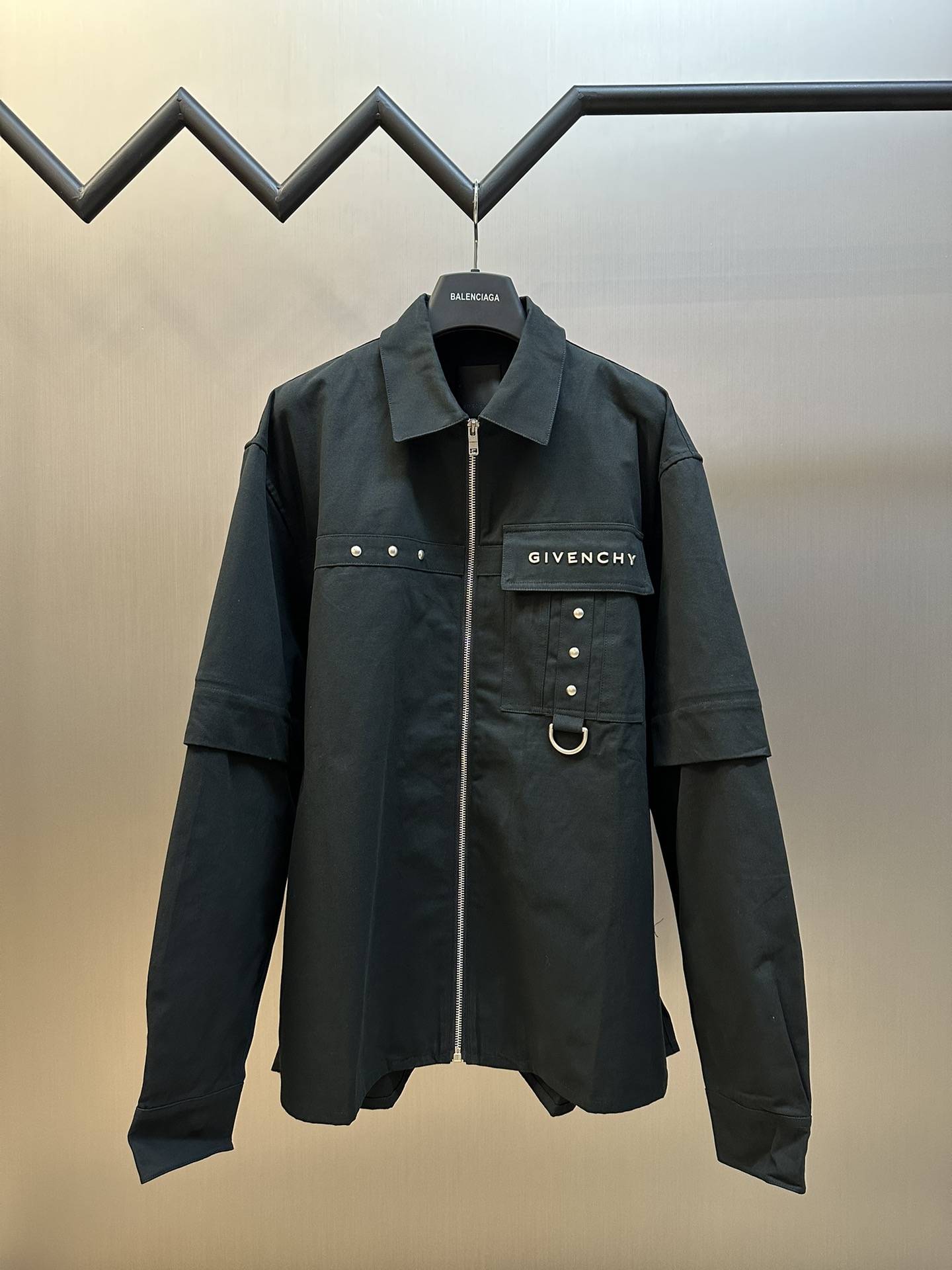 Chaqueta de trabajo con cremallera desmontable de Givenchy, algodón hilado con cuentas de 350 g hecho a medida, decorad…