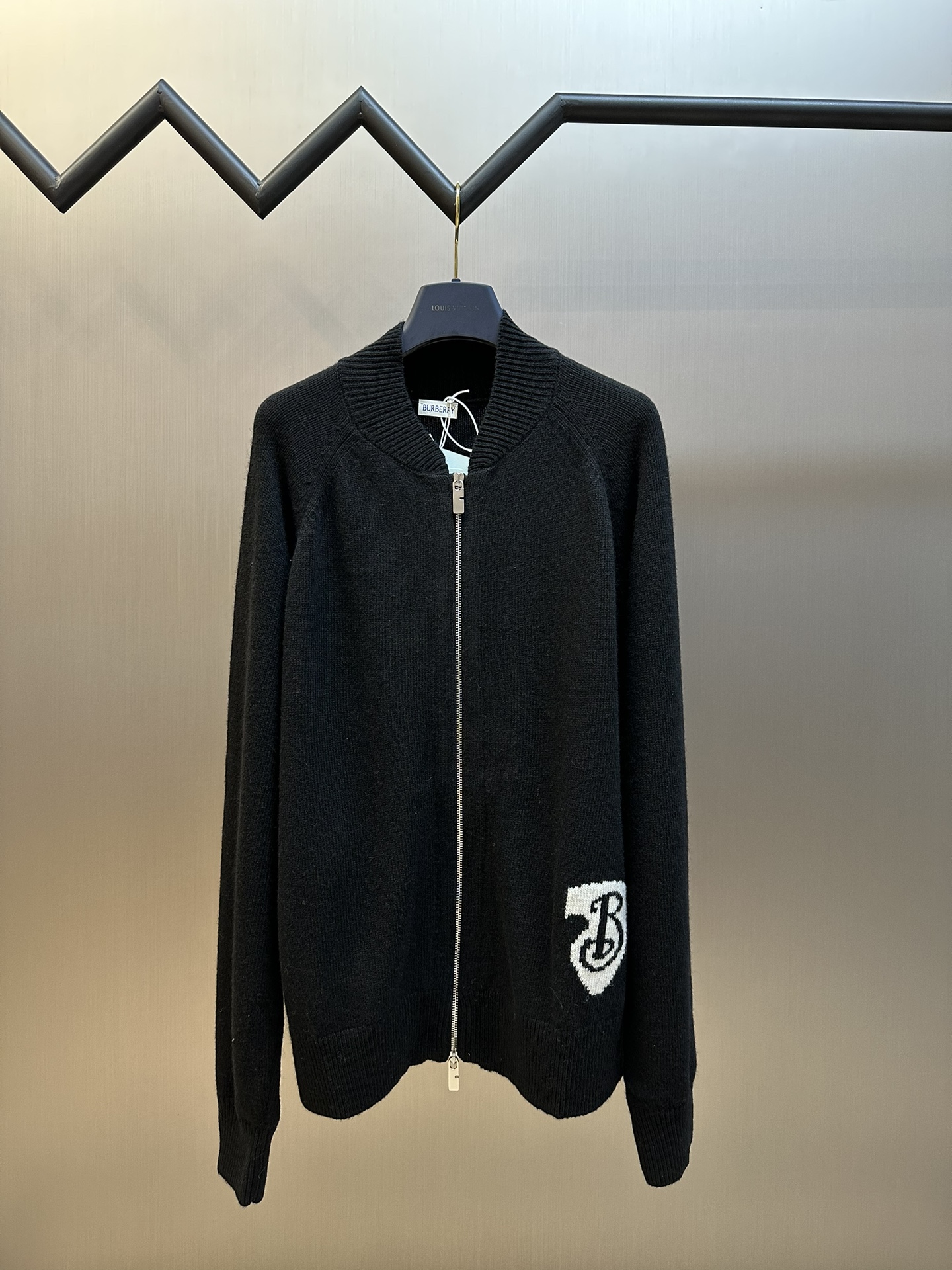 Chaqueta de punto con cremallera y escudo Burberry, tejido de lana personalizado teñido e hilado, con diseño de logo te…