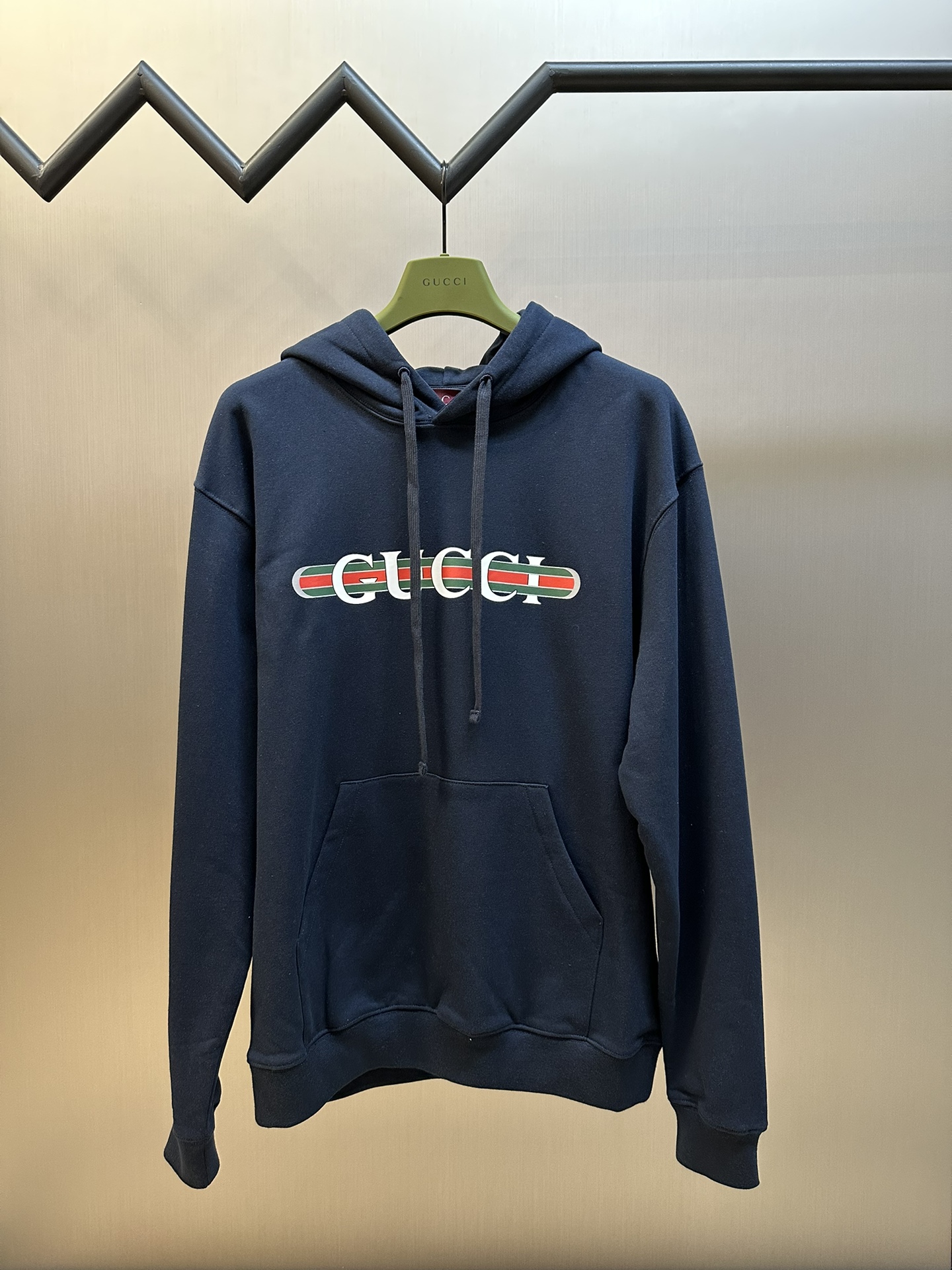 Gucci sudadera con capucha blanca G y franja roja, azul marino, tejido de punto de fieltro, tela de algodón de 26S dobl…