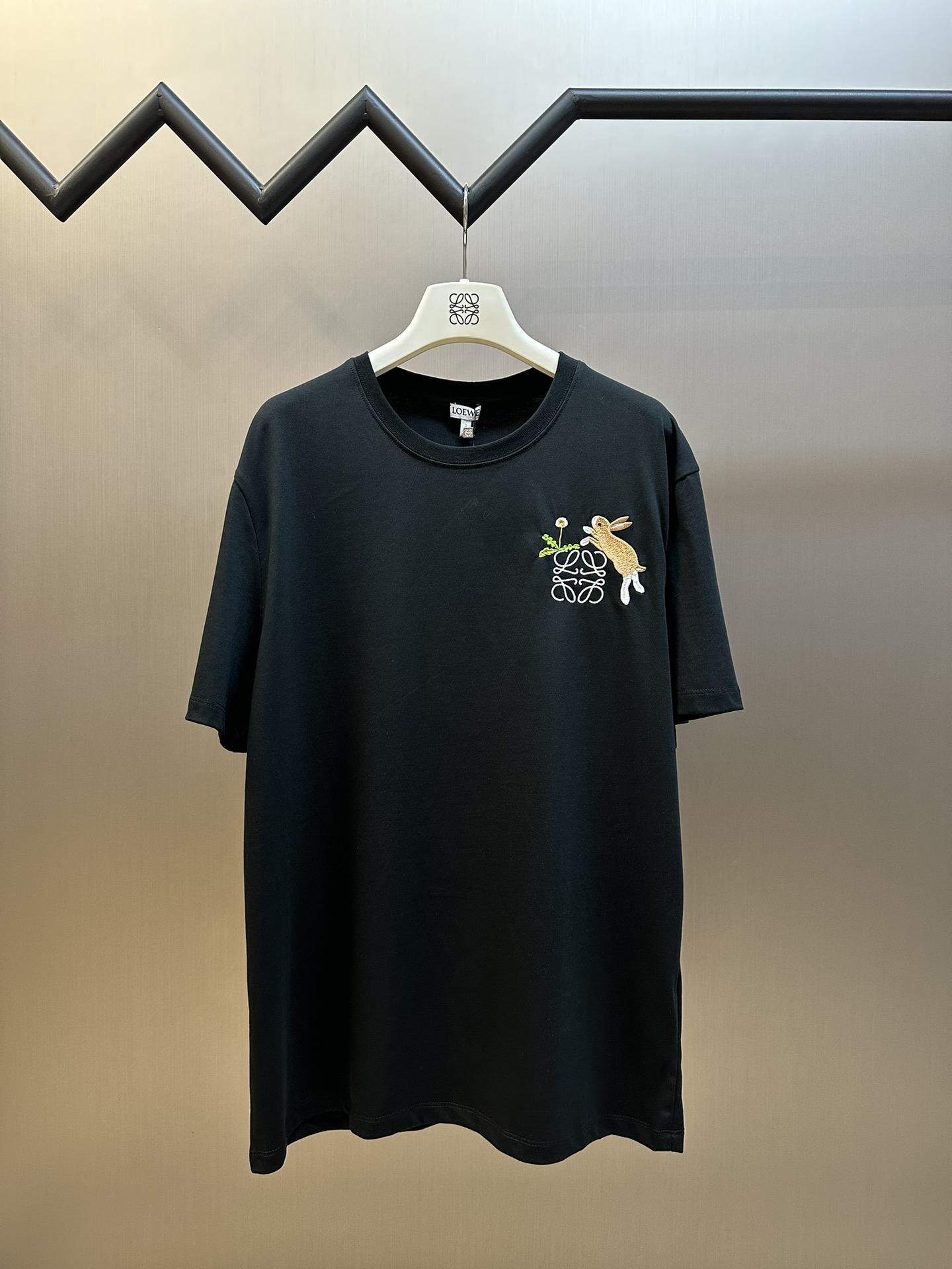 🅿️130 Loewe x Suna Fujita edición colaboración camiseta de conejo de manga corta. Tejido de algodón puro ligero person…