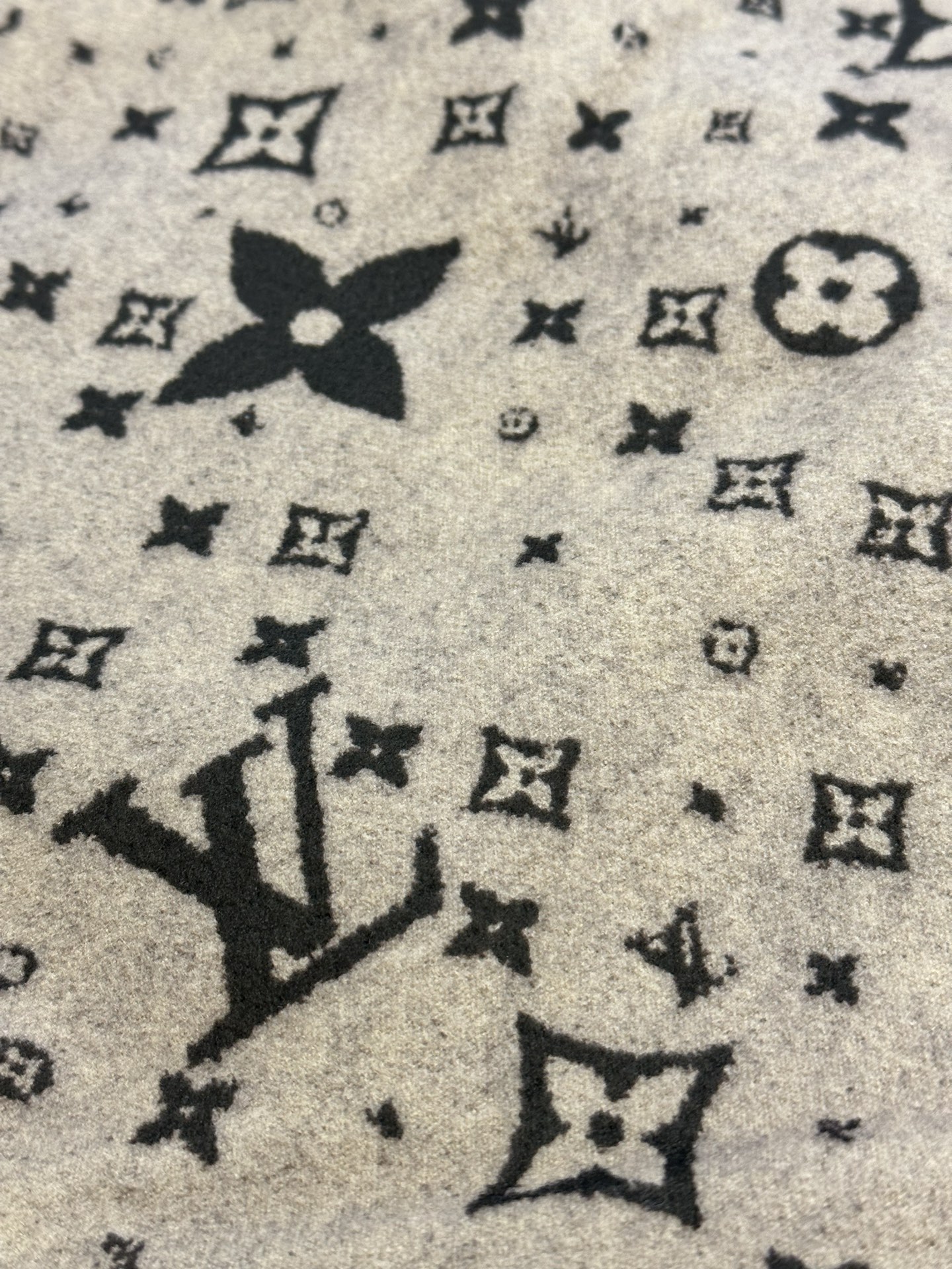 Lv 提花羊毛翻领外套 9