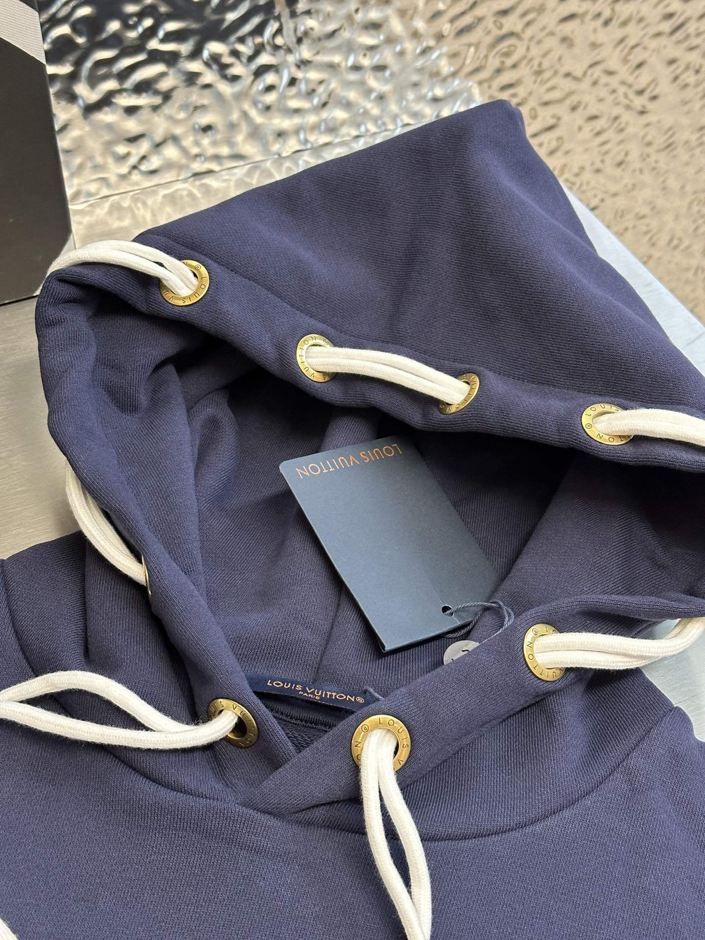 Lv 绳绣撞色帽绳卫衣 5
