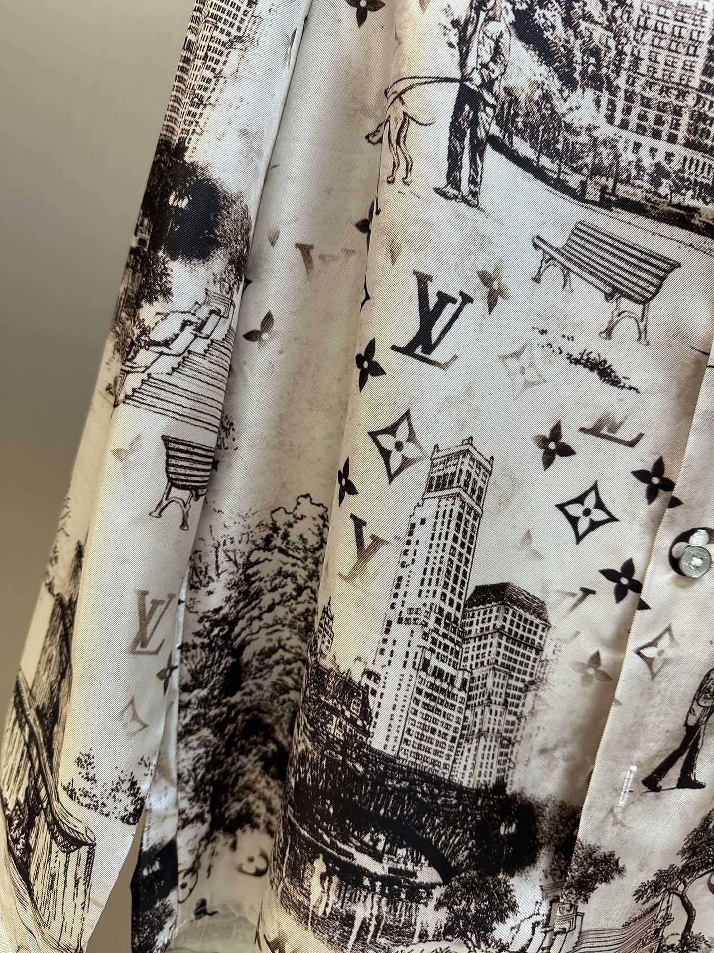 Louis Vuitton Haute Couture Haute Couture Ready-to-Wear Clothing Dress 4