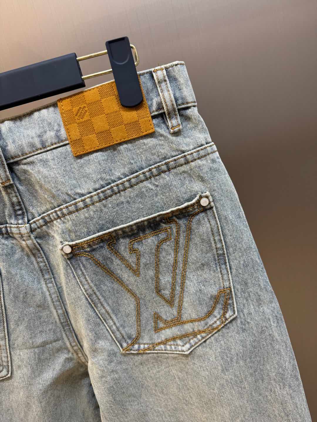 루이비통 남성 바지 136501 Louis Vuitton Pants 썸네일 이미지
