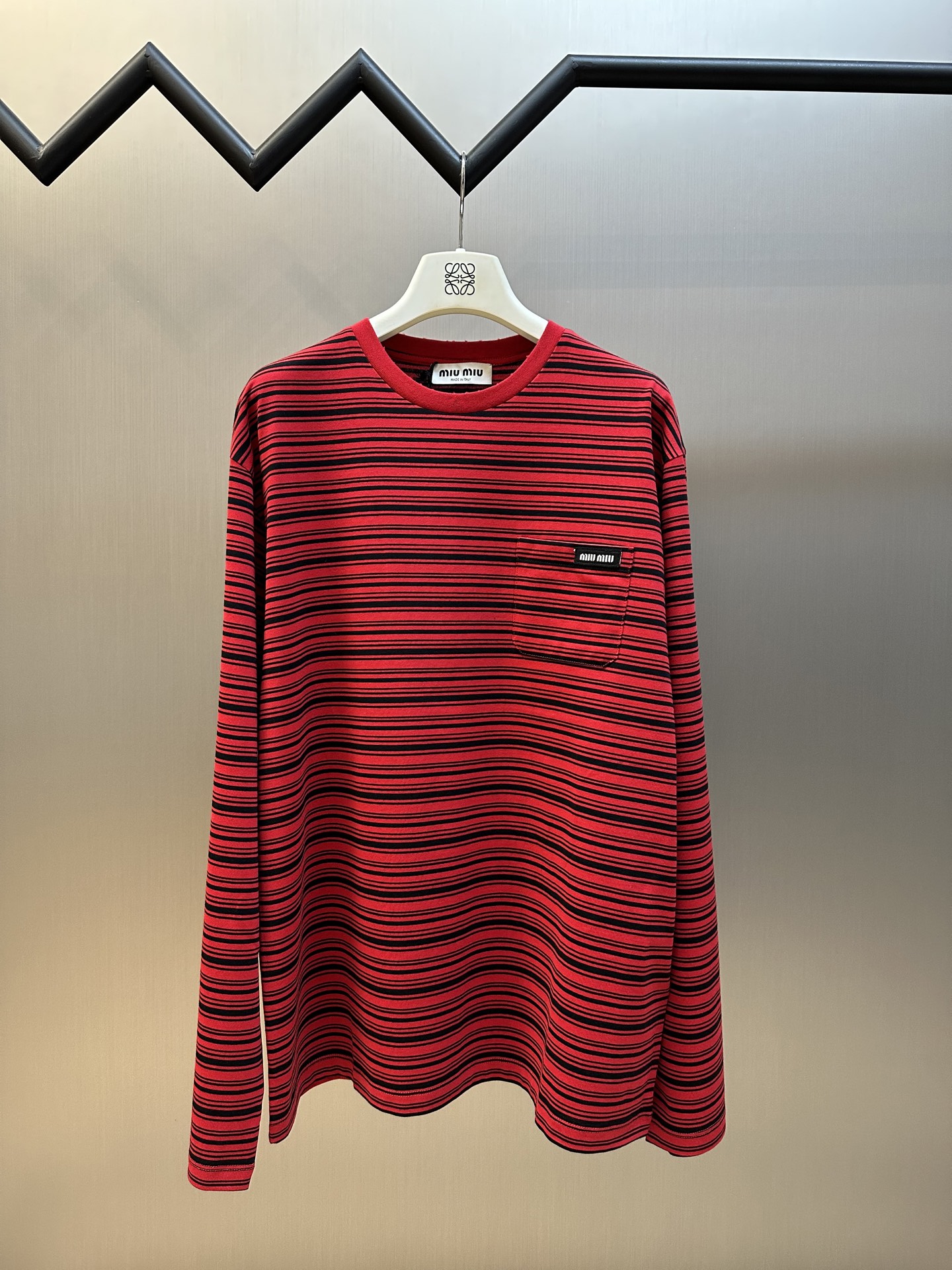 MiuMiu camisa de manga larga con rayas de contraste: tela personalizada de rayas de alta densidad de 60 hilos dobles, b…