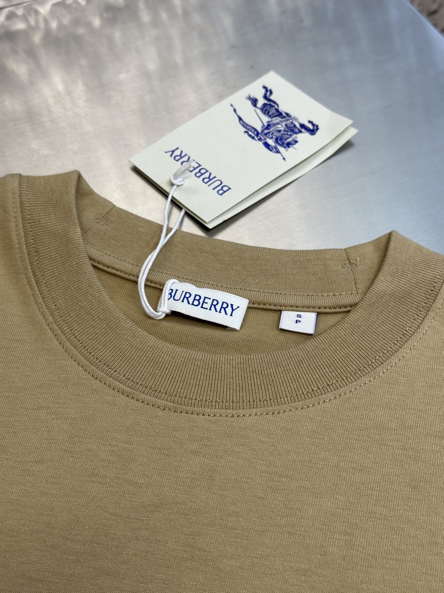 Burberry Round Neck Short Sleeve T-Shirt With Equestrian Knight Design 5 i1743621528075 2852 0 4