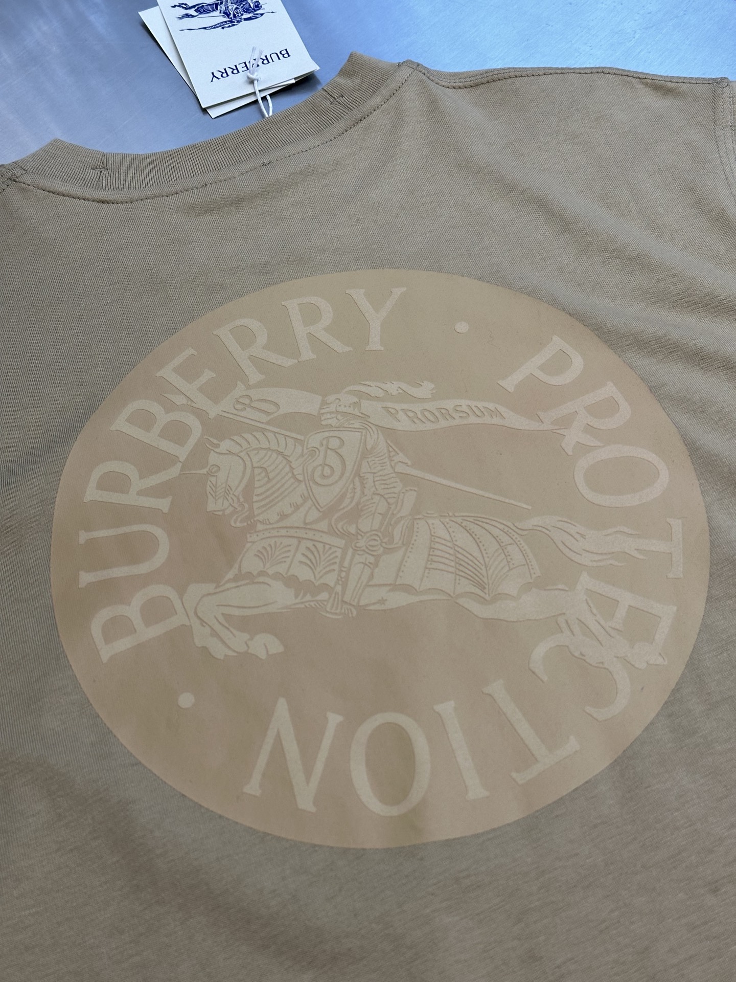 Burberry Round Neck Short Sleeve T-Shirt With Equestrian Knight Design 8 i1743621528192 1458 0 7