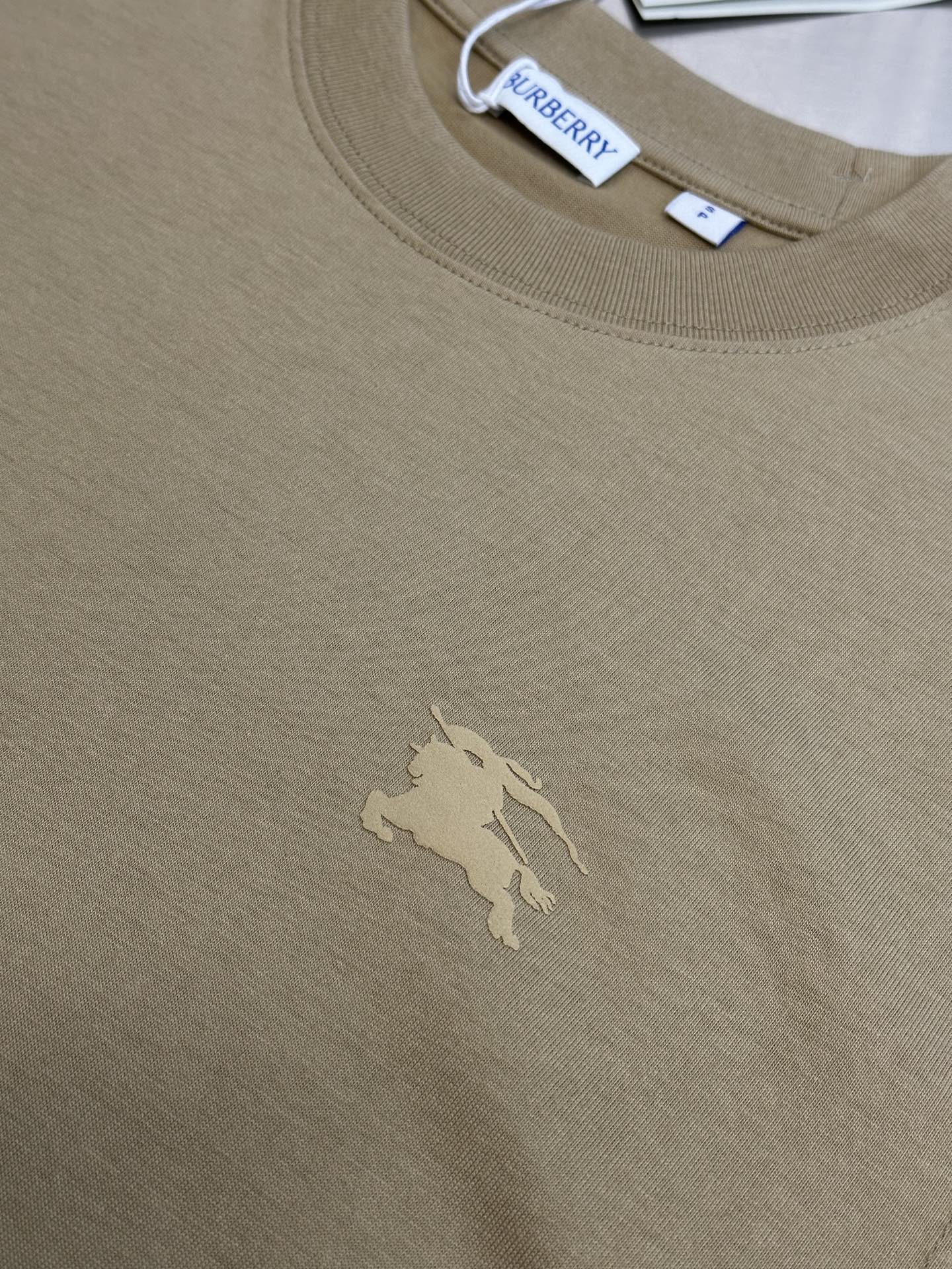 Burberry Round Neck Short Sleeve T-Shirt With Equestrian Knight Design 6 i1743621530262 2947 0 5