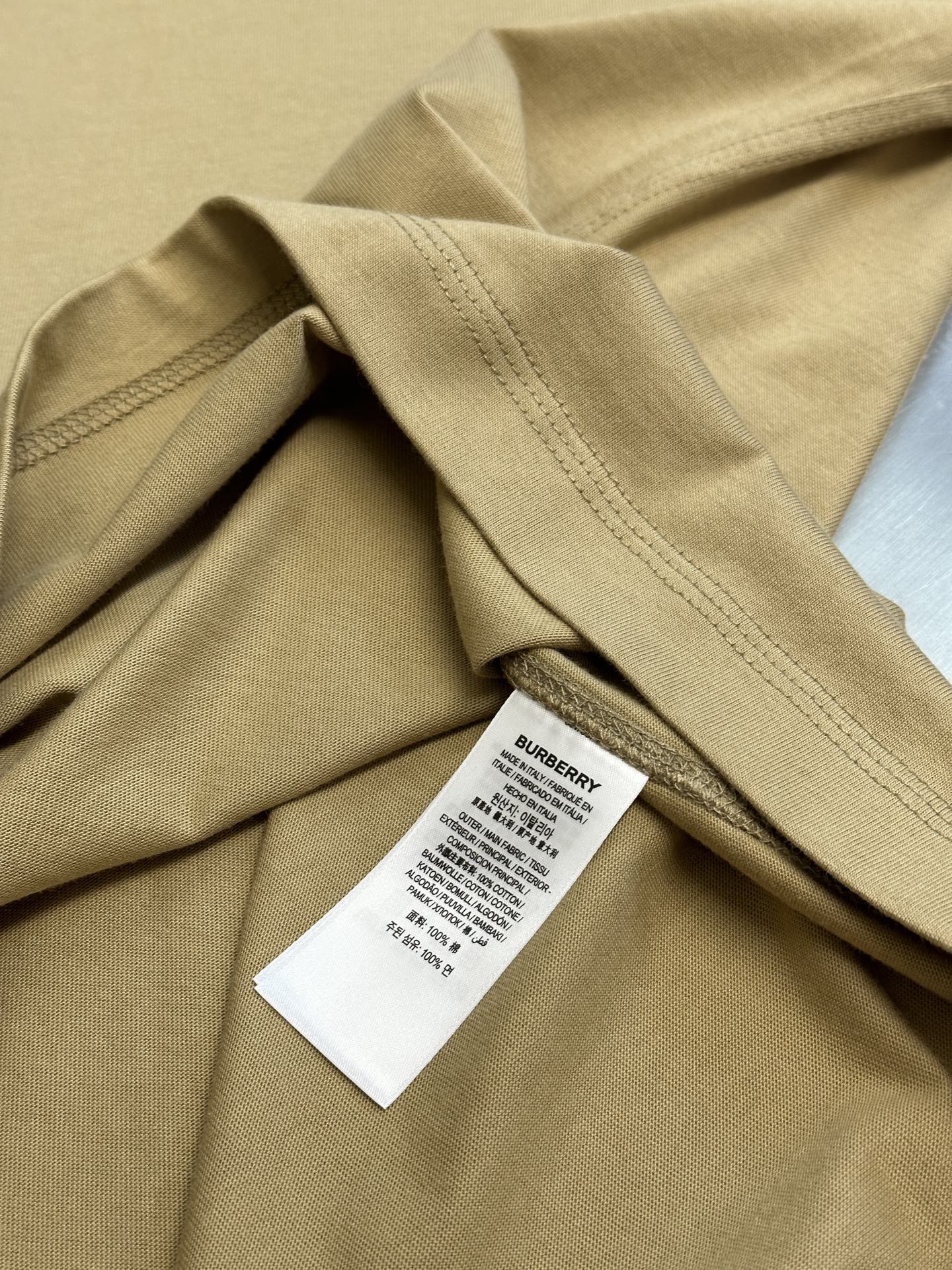 Burberry Round Neck Short Sleeve T-Shirt With Equestrian Knight Design 7 i1743621530455 7793 0 6