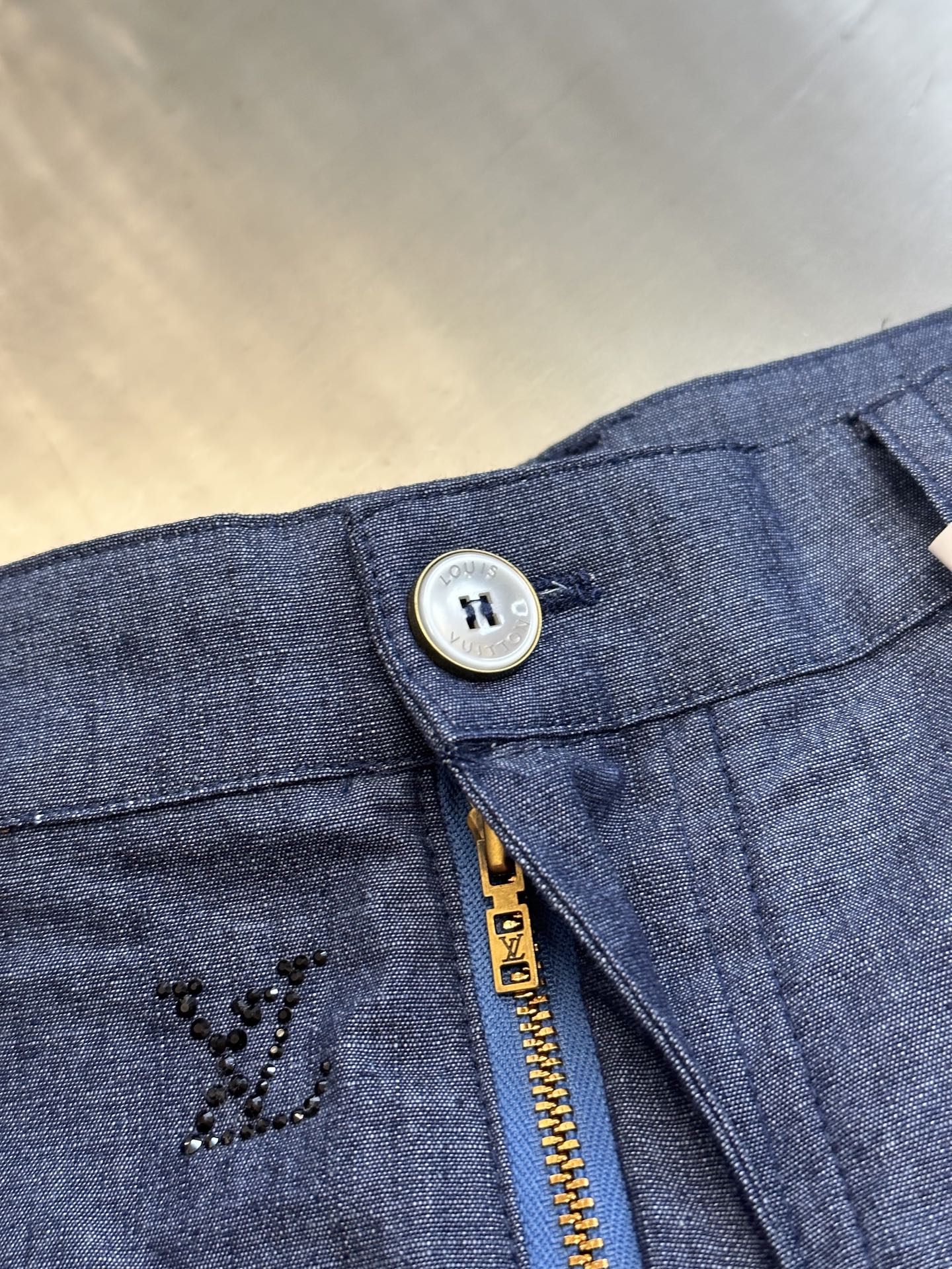 Louis Vuitton Linen Pants with Diamond Embellishments, Casual Denim Jeans 8 i1743915801245 466 0 6