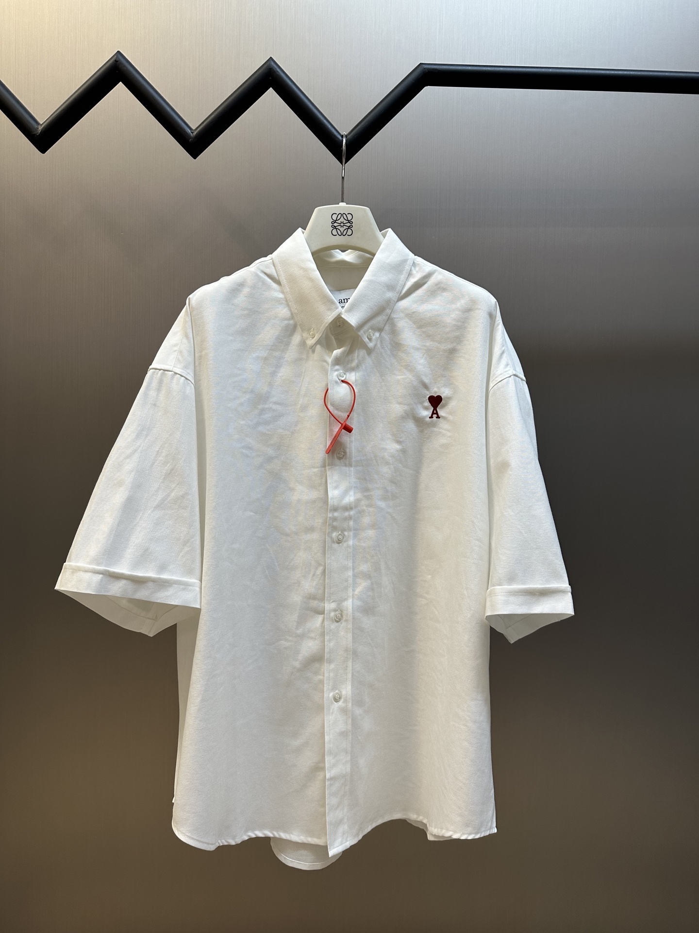 Ami Paris Red Heart Embroidered Oxford Shirt: Precision and Creativity in Every Stitch