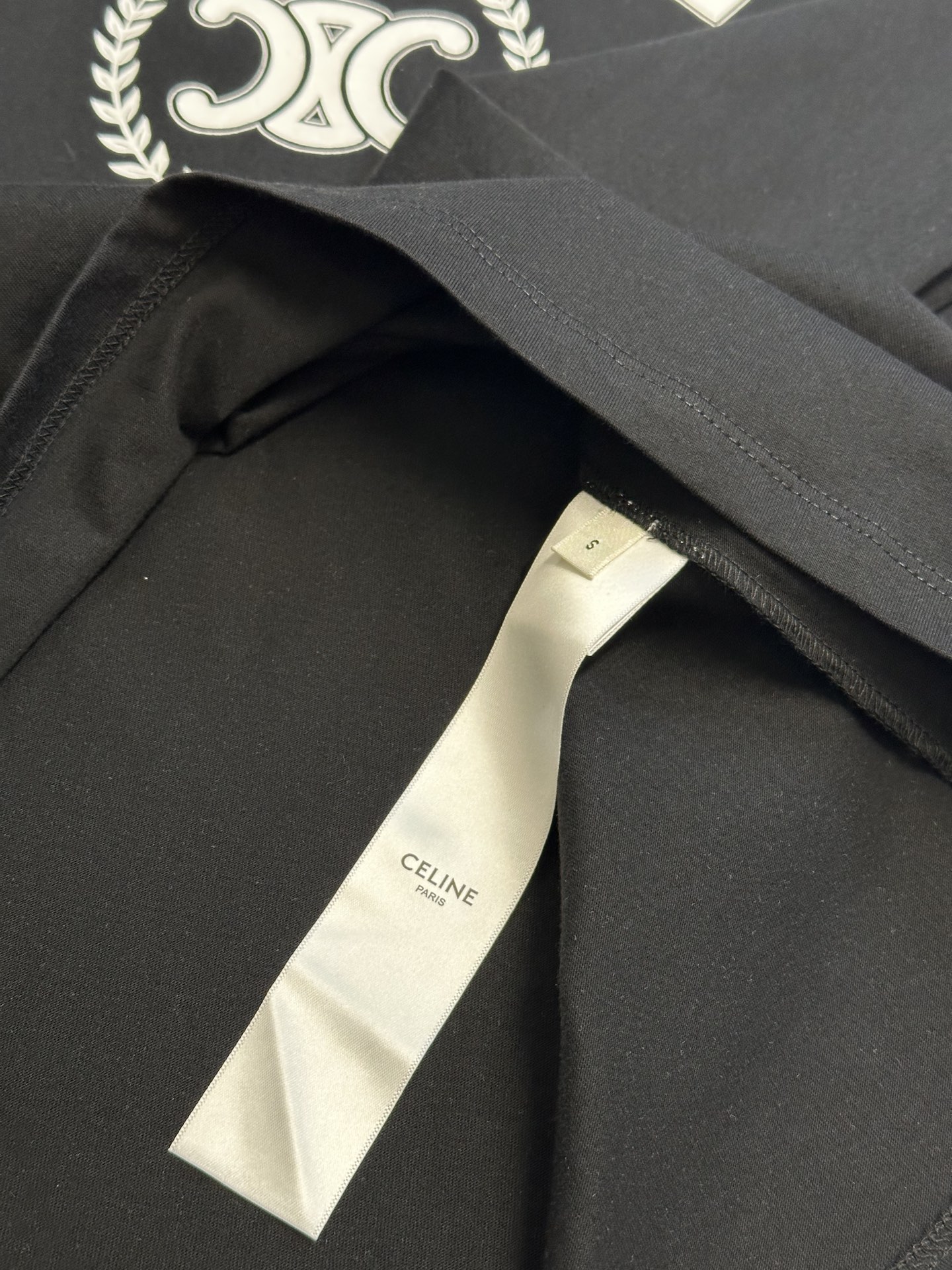 CELINE Selin Long-Sleeved T-Shirt in 100% Pure Cotton with University Stamp - 图片 8