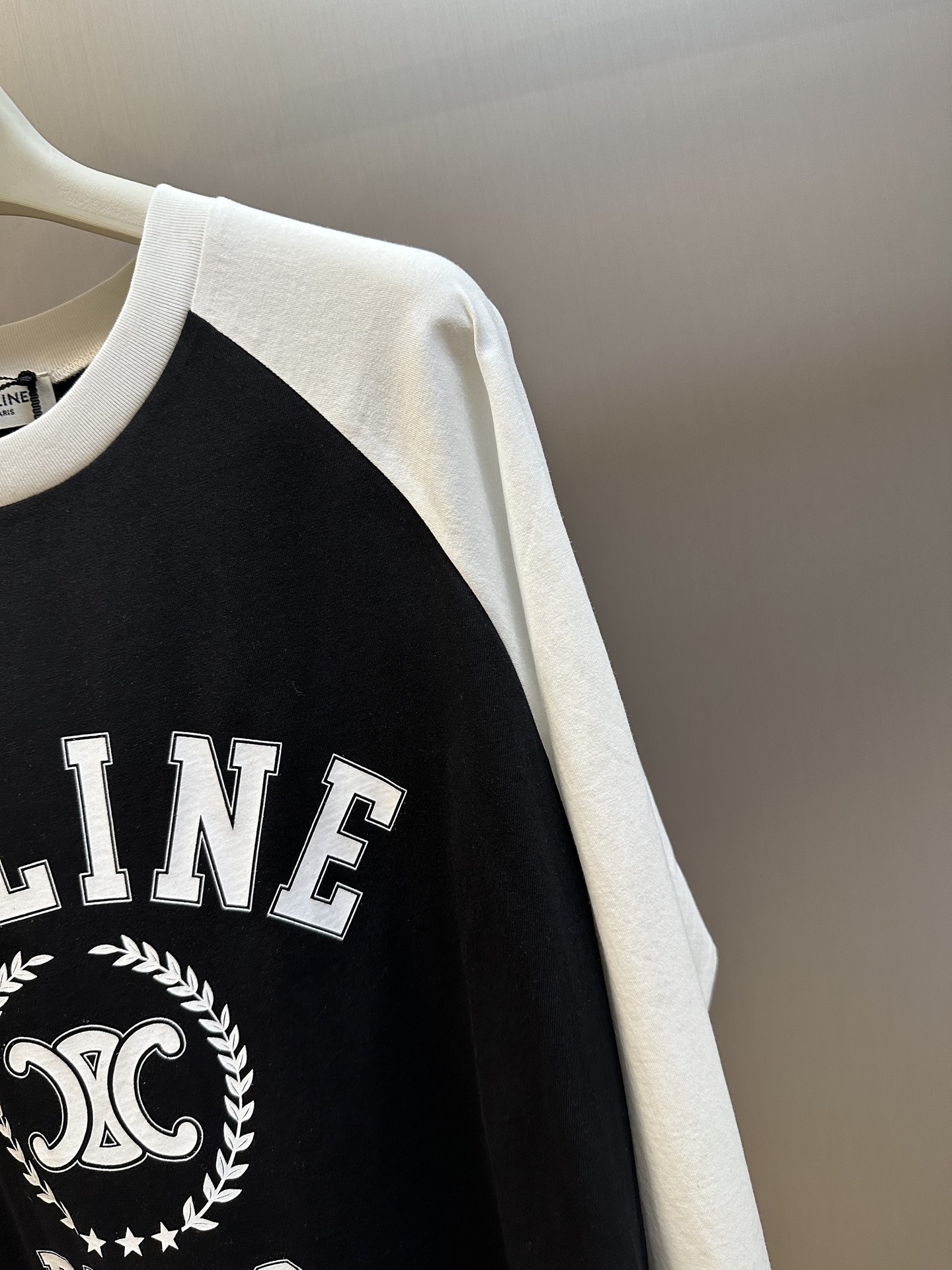 CELINE Selin Long-Sleeved T-Shirt in 100% Pure Cotton with University Stamp - 图片 3