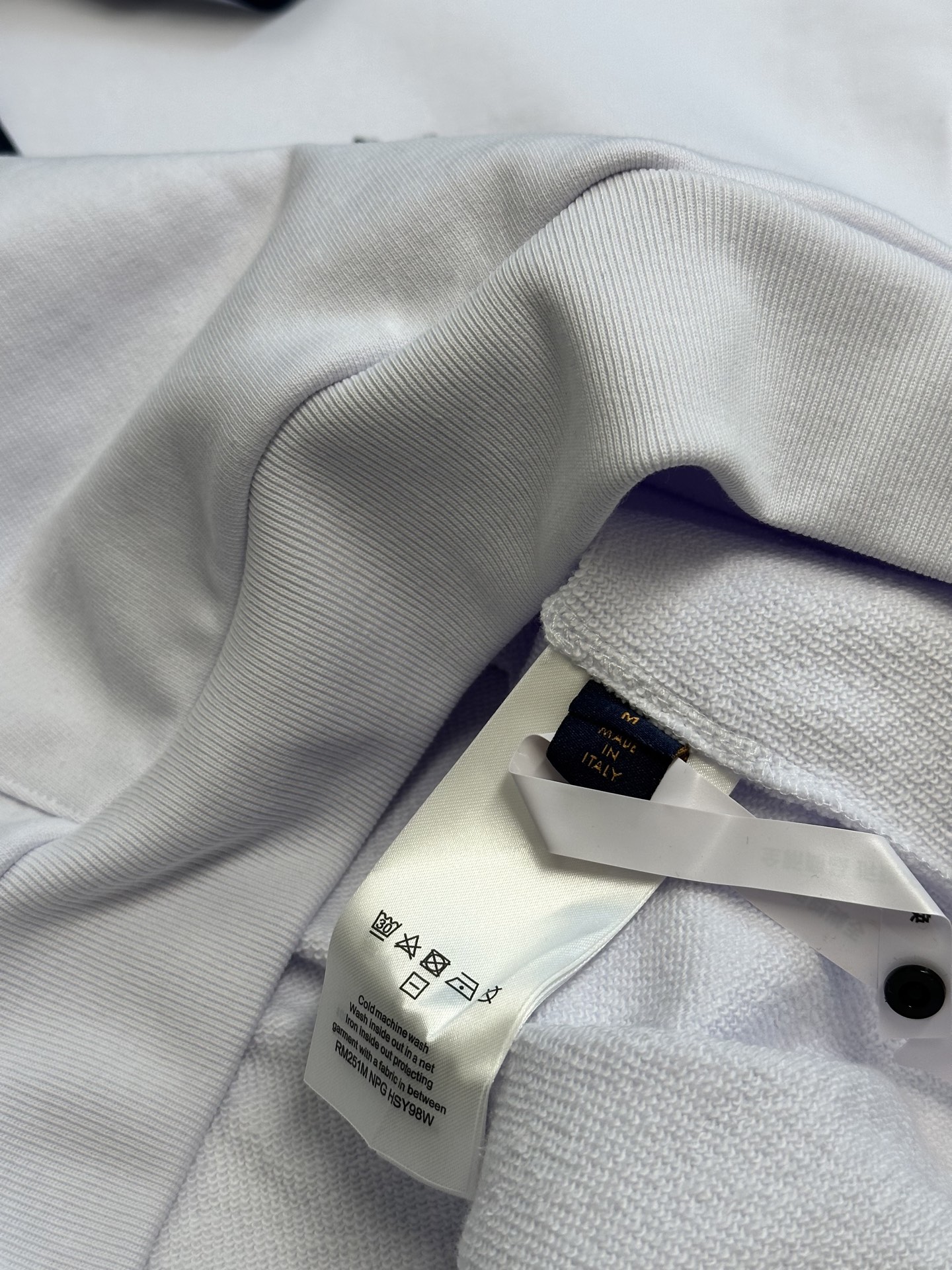 Louis Vuitton Logo Pocket Long Sleeve Hoodie Sweatshirt, Luxury Brand 10 i1753739174286 3490 0 8