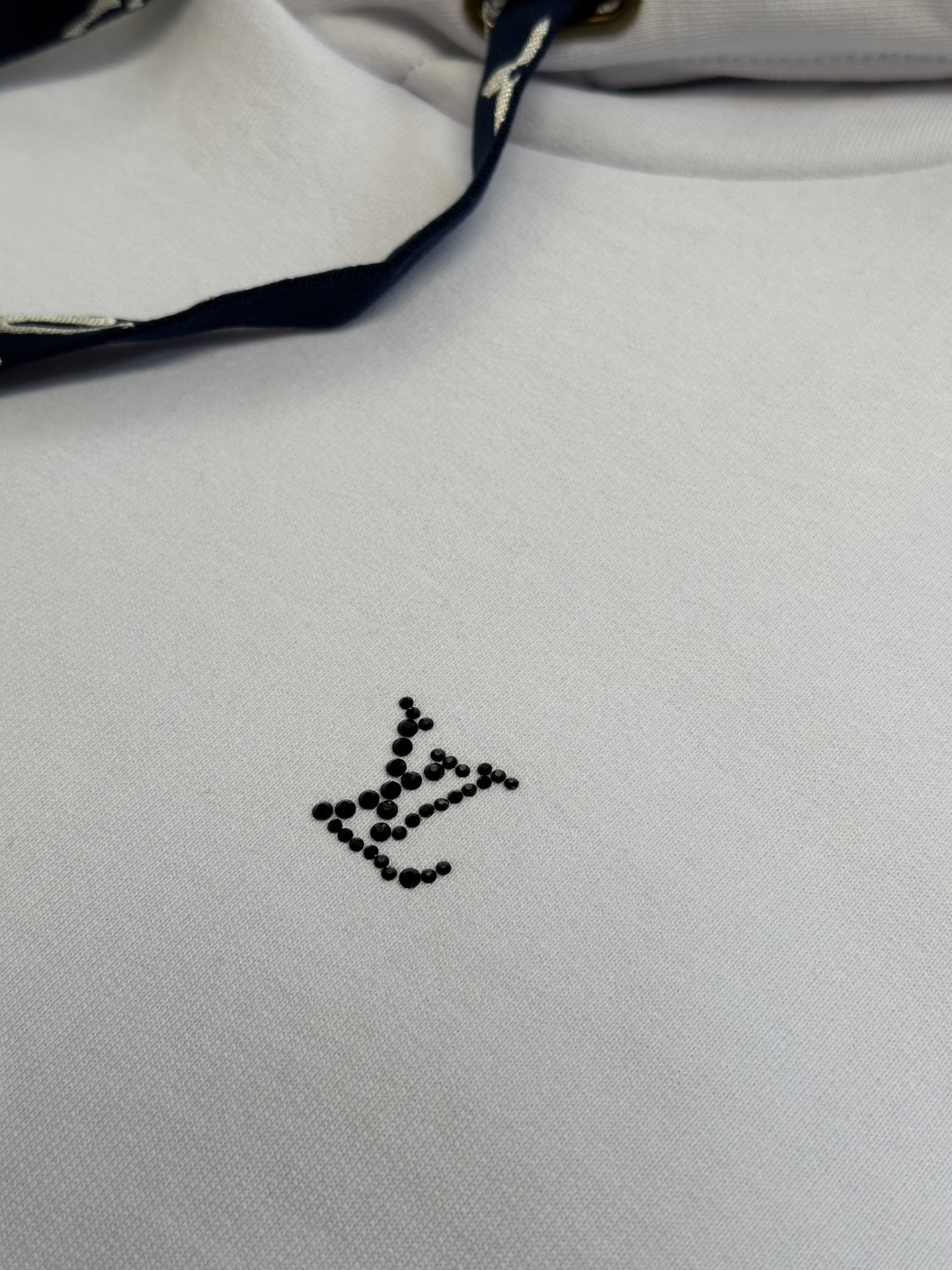Louis Vuitton Logo Pocket Long Sleeve Hoodie Sweatshirt, Luxury Brand 7 i1753739175633 6038 0 5