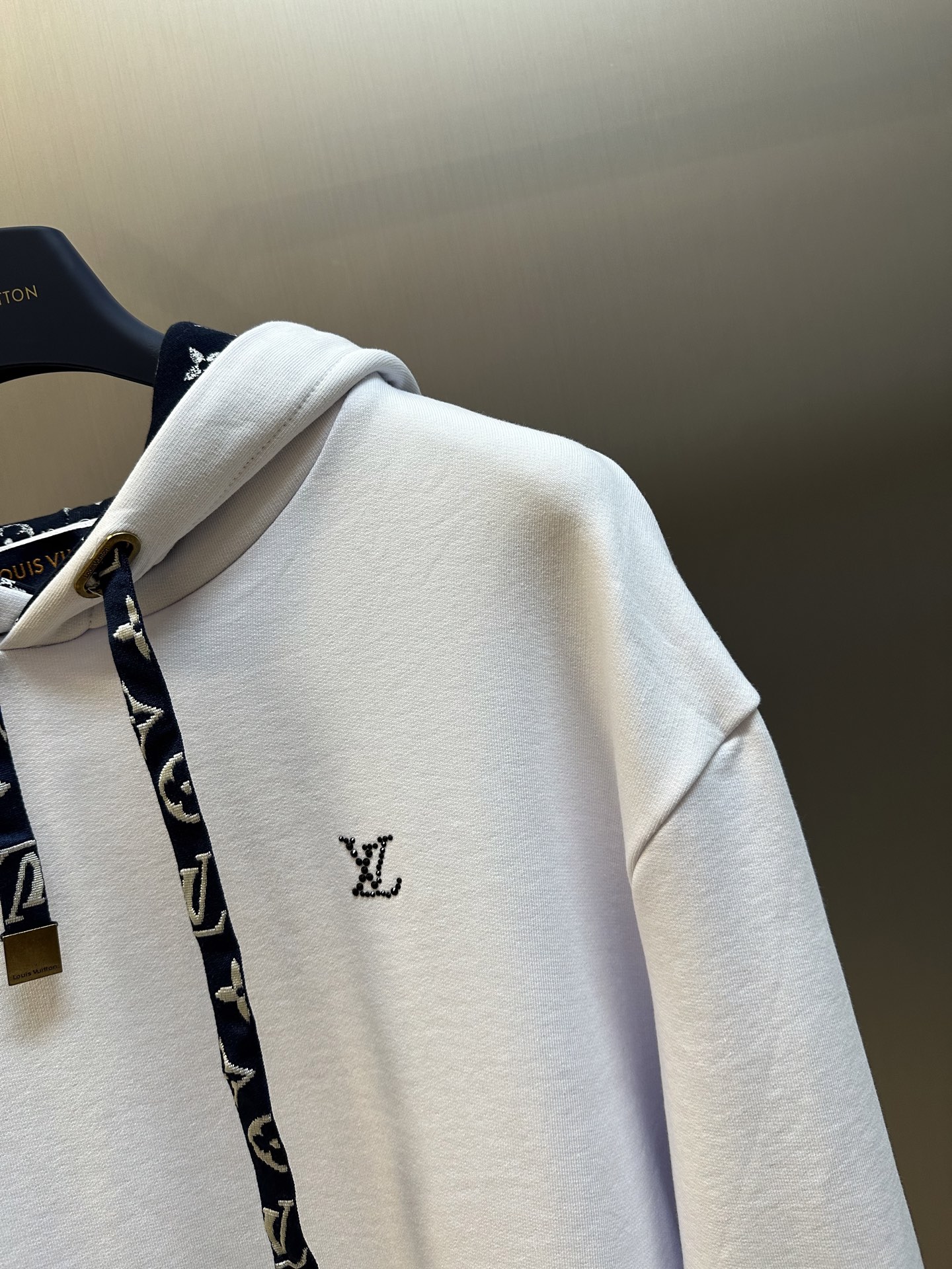Louis Vuitton Logo Pocket Long Sleeve Hoodie Sweatshirt, Luxury Brand 4 i1753739175652 9856 0 2