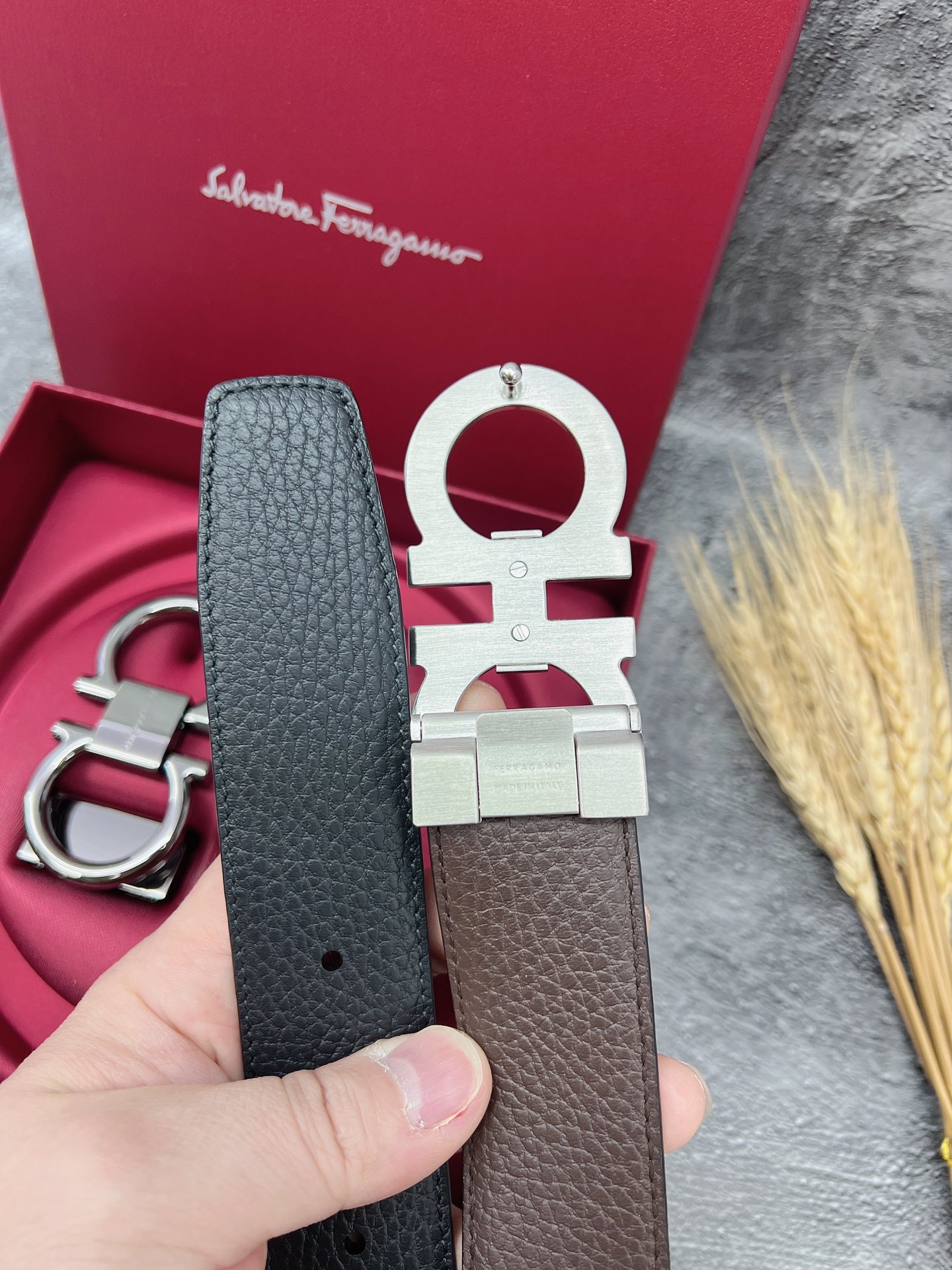 FERRAGAMO菲拉格慕双扣系列官网同款早秋新品宽度:3.5CM代购品质双扣可以互相使用带身双面进口小