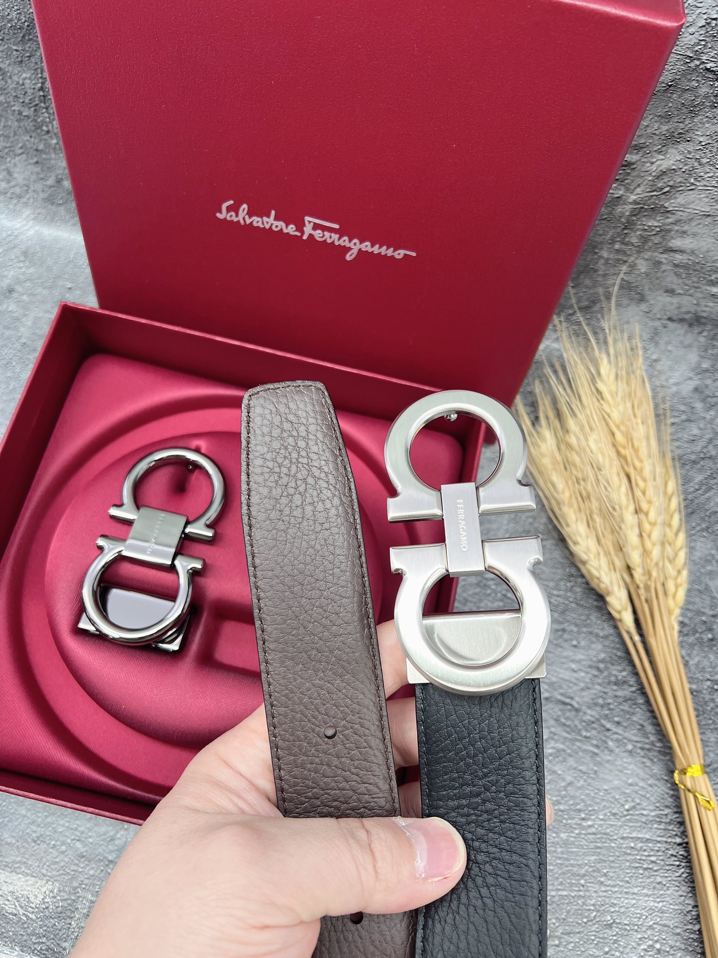 FERRAGAMO菲拉格慕双扣系列官网同款早秋新品宽度:3.5CM代购品质双扣可以互相使用带身双面进口小