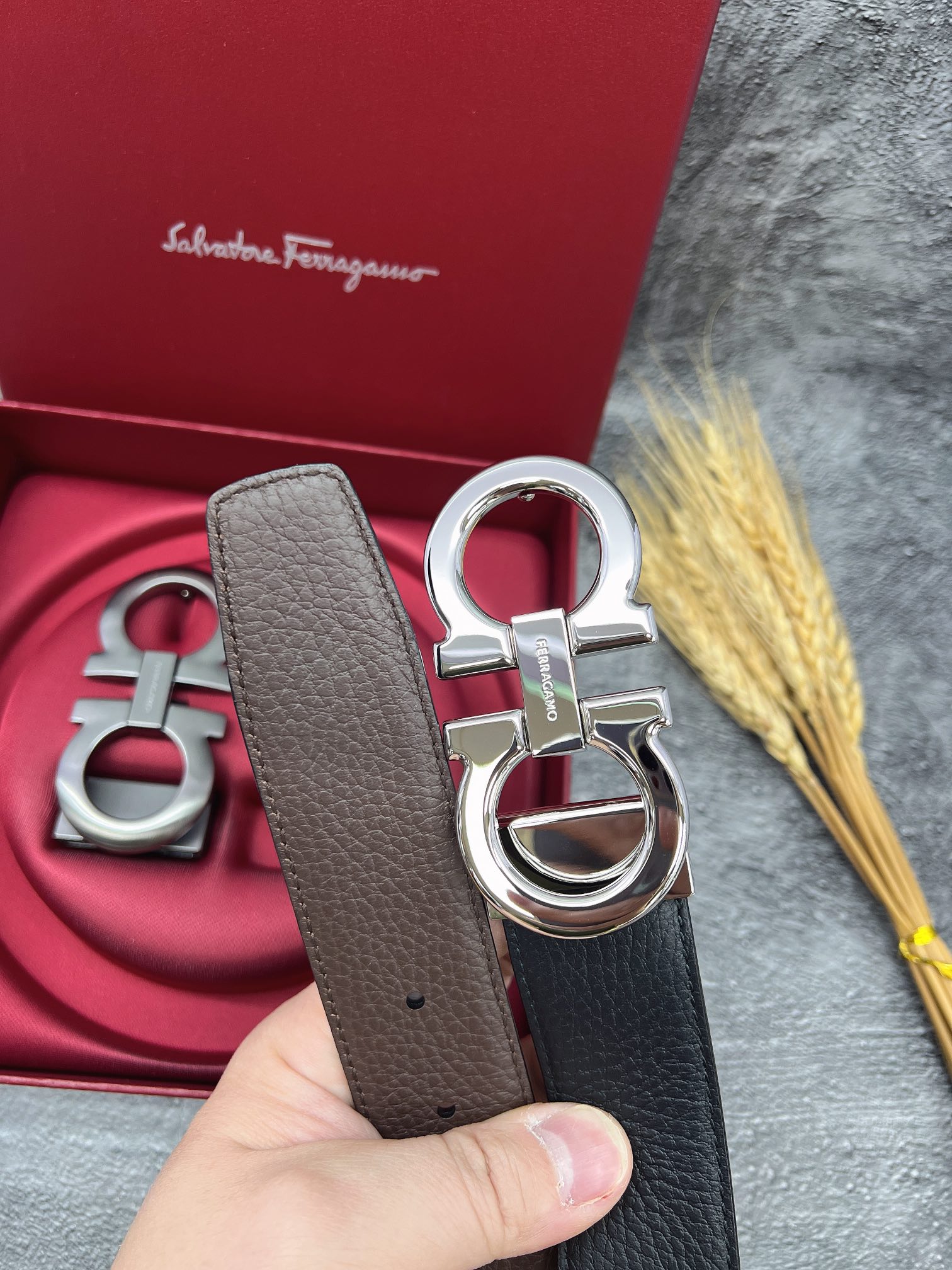 FERRAGAMO菲拉格慕双扣系列官网同款早秋新品宽度:3.5CM代购品质双扣可以互相使用带身双面进口小