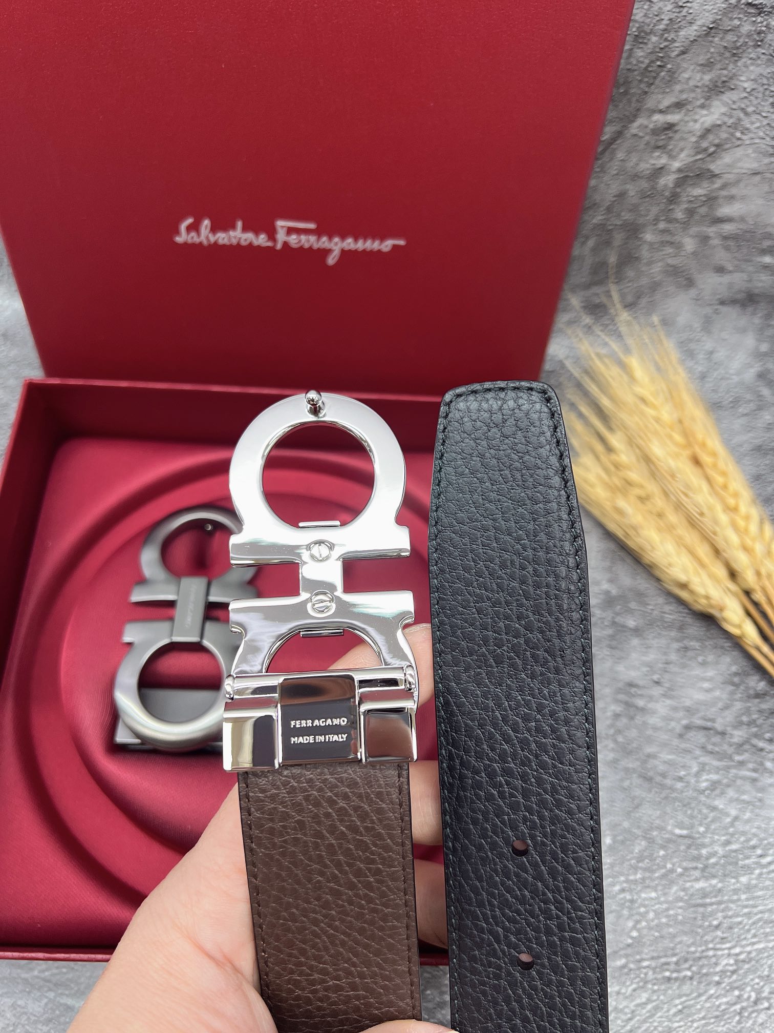 FERRAGAMO菲拉格慕双扣系列官网同款早秋新品宽度:3.5CM代购品质双扣可以互相使用带身双面进口小