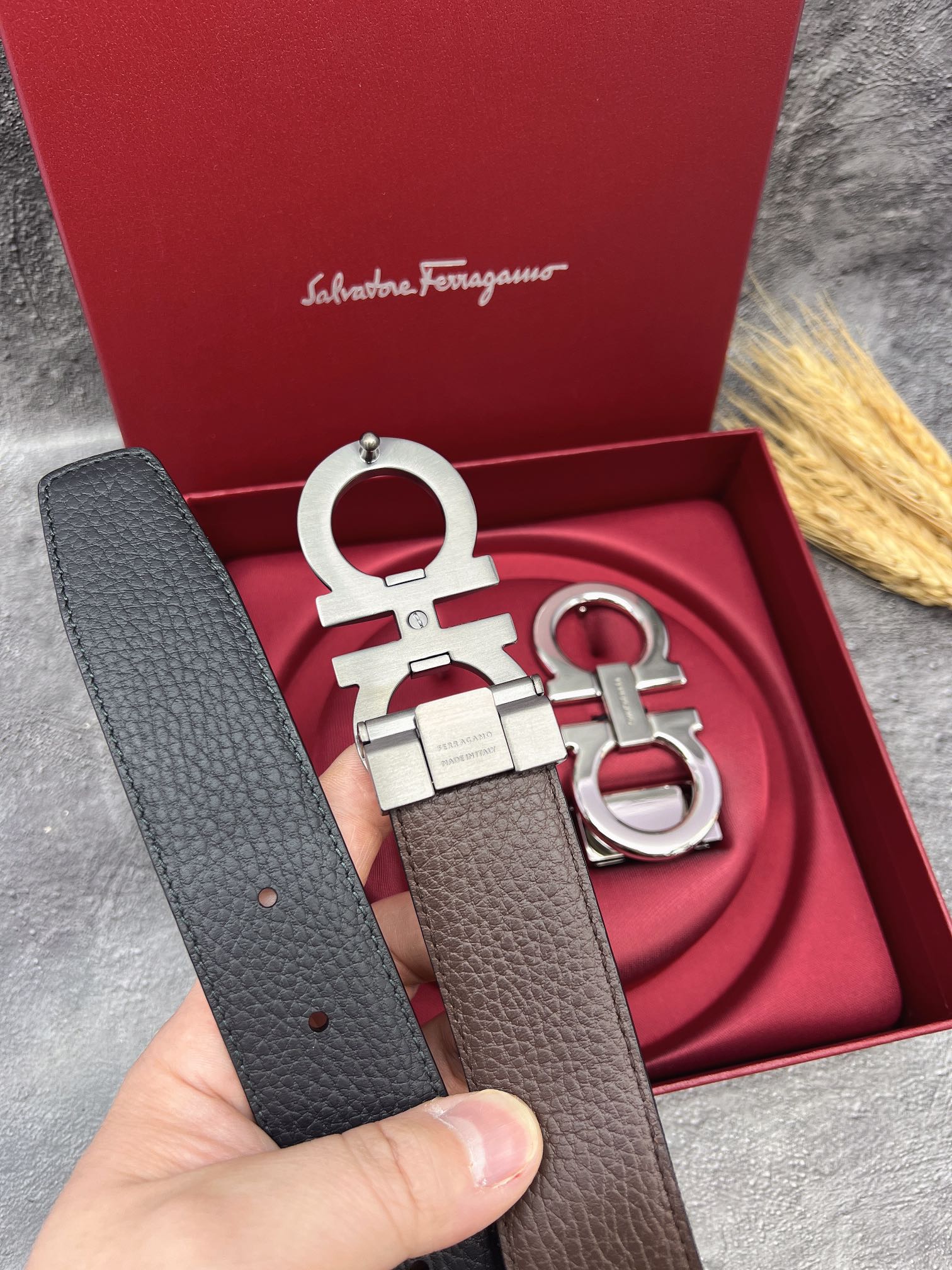 FERRAGAMO菲拉格慕双扣系列官网同款早秋新品宽度:3.5CM代购品质双扣可以互相使用带身双面进口小