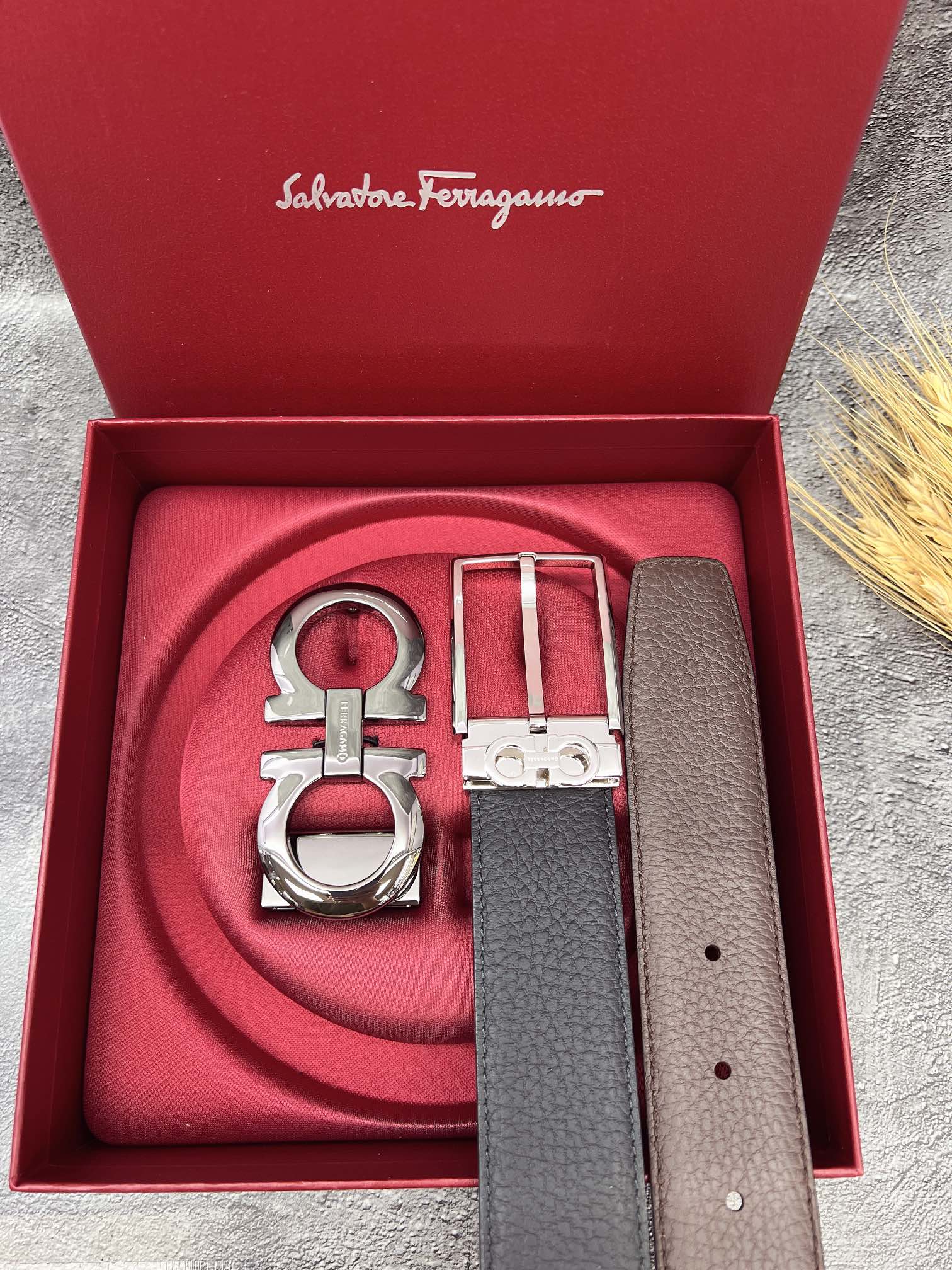 FERRAGAMO菲拉格慕双扣系列官网同款早秋新品宽度:3.5CM代购品质双扣可以互相使用带身双面进口小