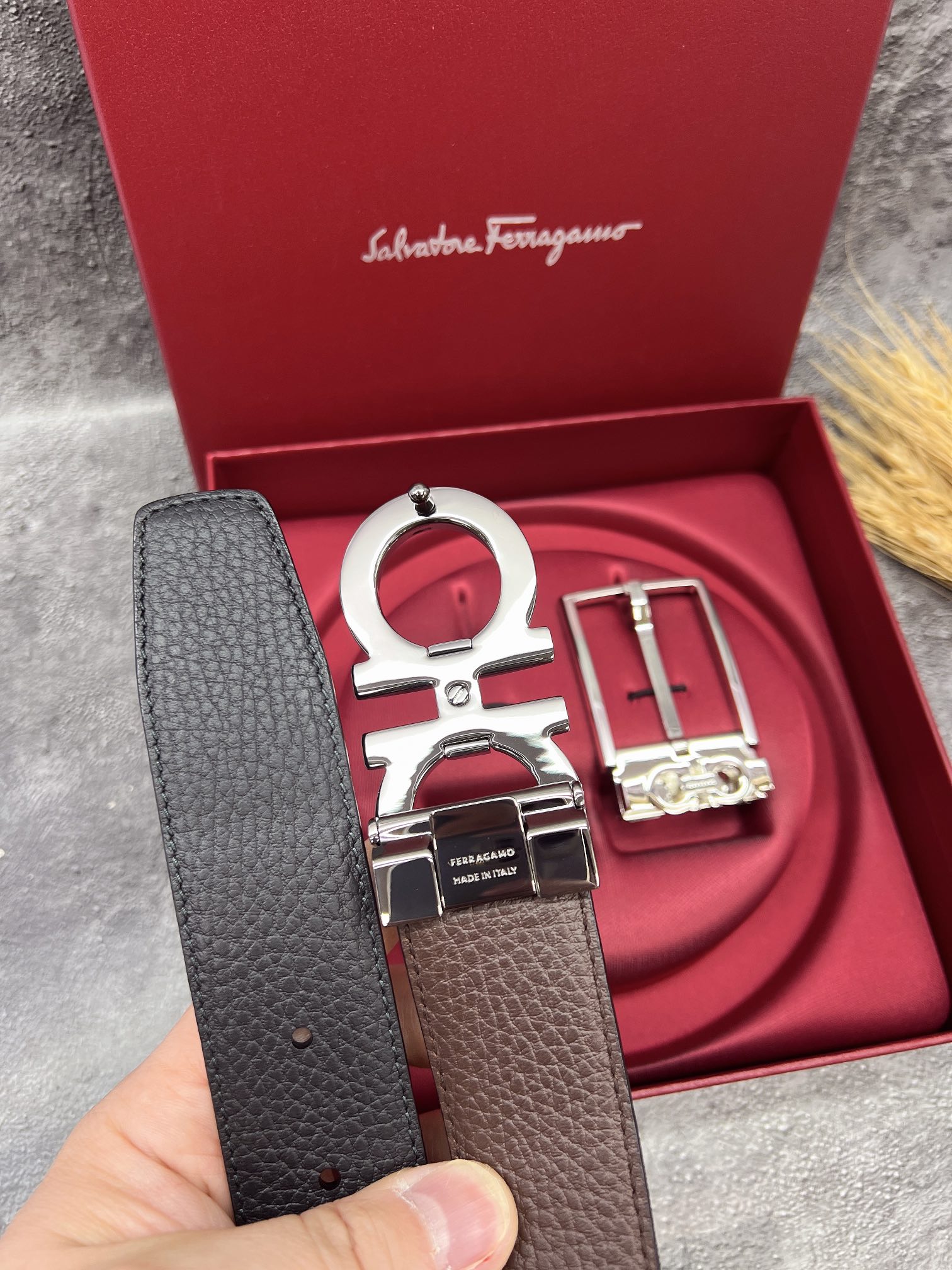 FERRAGAMO菲拉格慕双扣系列官网同款早秋新品宽度:3.5CM代购品质双扣可以互相使用带身双面进口小