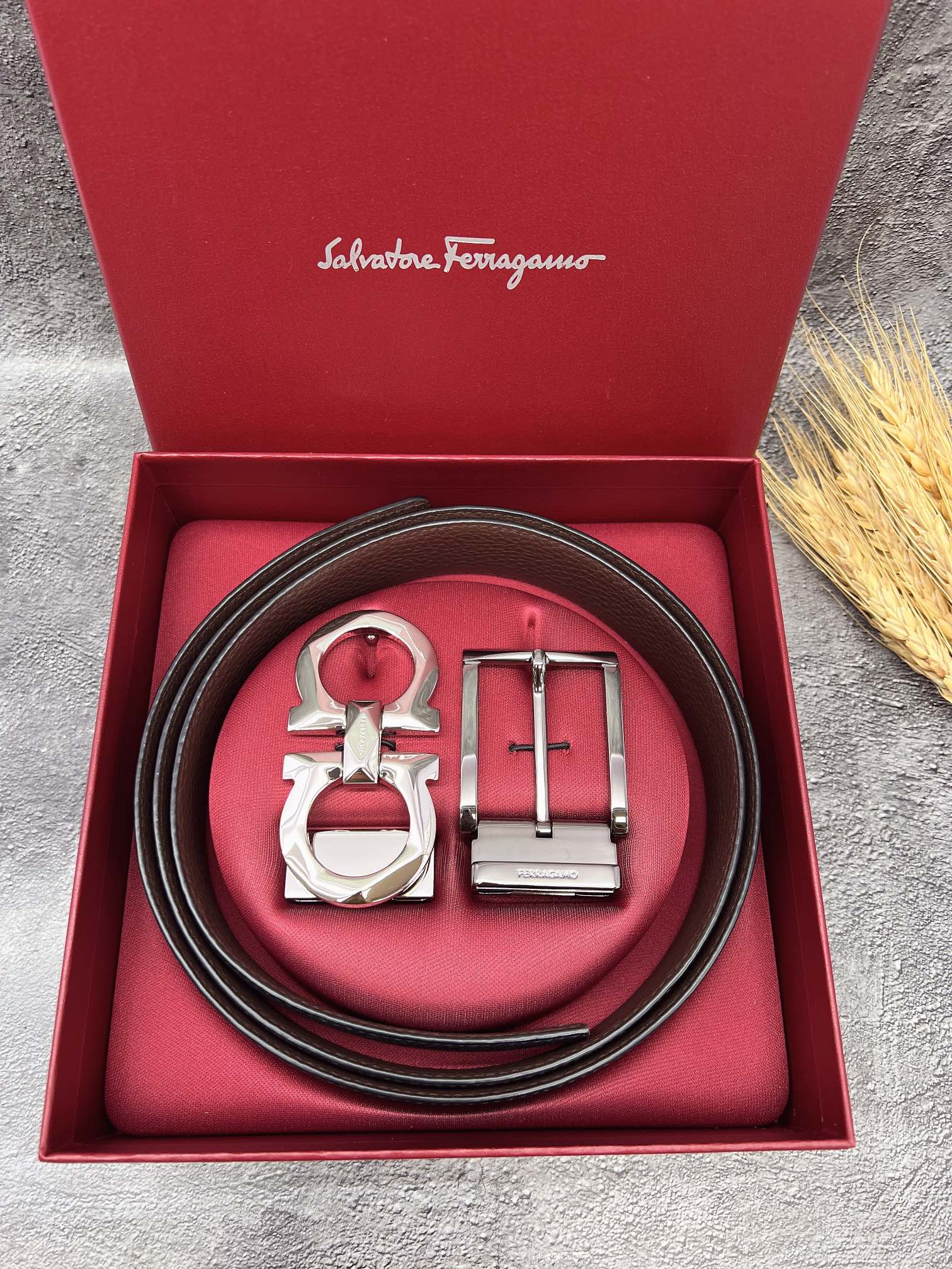 FERRAGAMO菲拉格慕双扣系列官网同款早秋新品宽度:3.5CM代购品质双扣可以互相使用带身双面进口小