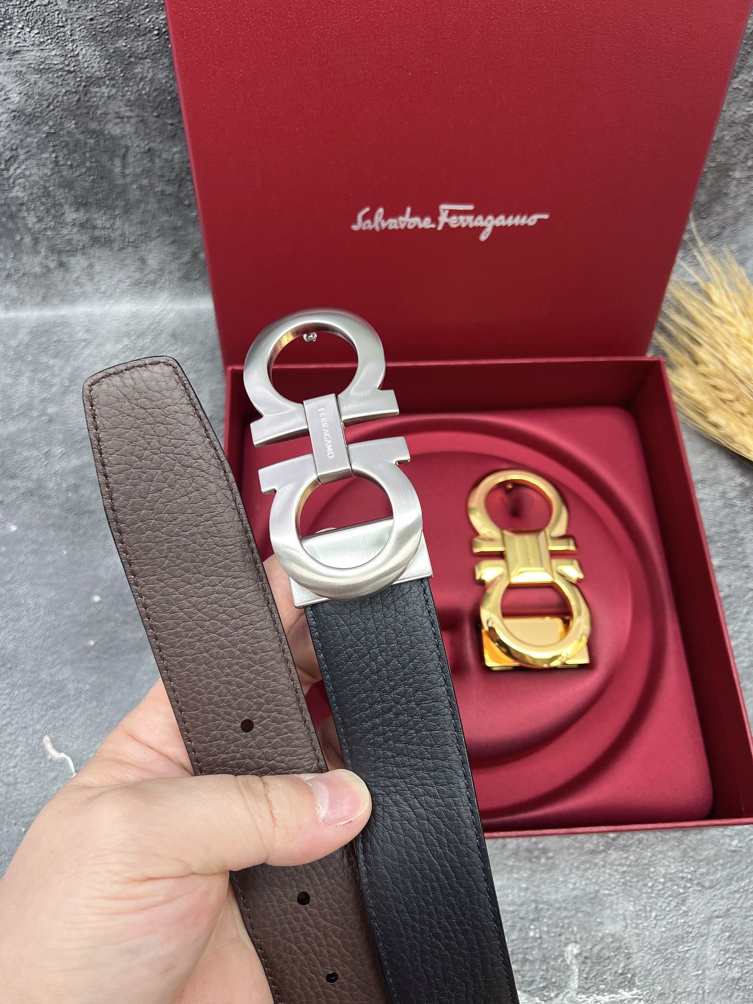 FERRAGAMO菲拉格慕双扣系列官网同款早秋新品宽度:3.5CM代购品质双扣可以互相使用带身双面进口小