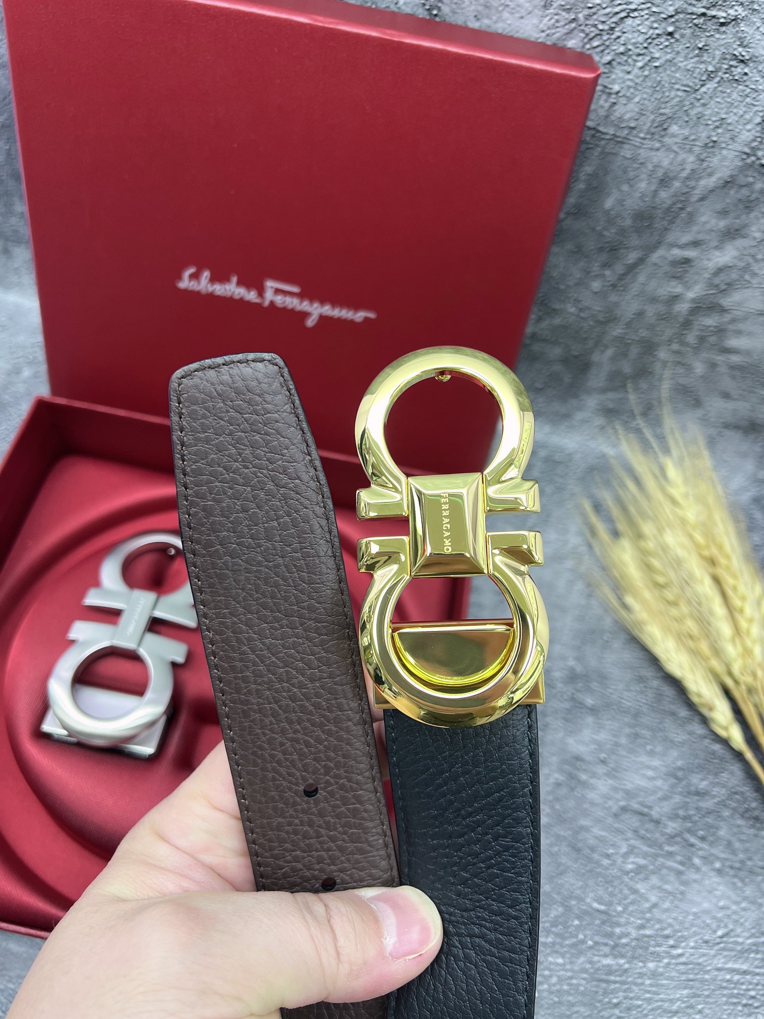 FERRAGAMO菲拉格慕双扣系列官网同款早秋新品宽度:3.5CM代购品质双扣可以互相使用带身双面进口小