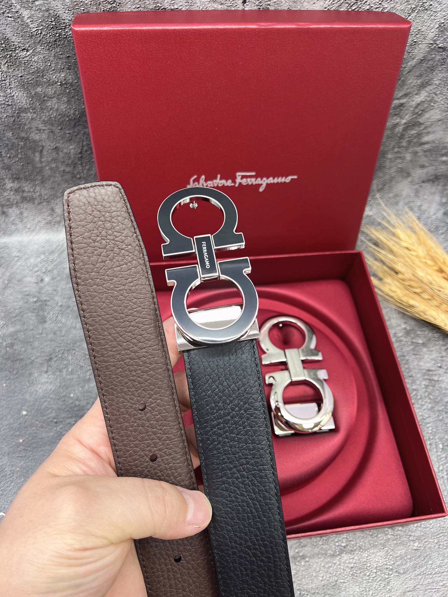 FERRAGAMO菲拉格慕双扣系列官网同款早秋新品宽度:3.5CM代购品质双扣可以互相使用带身双面进口小