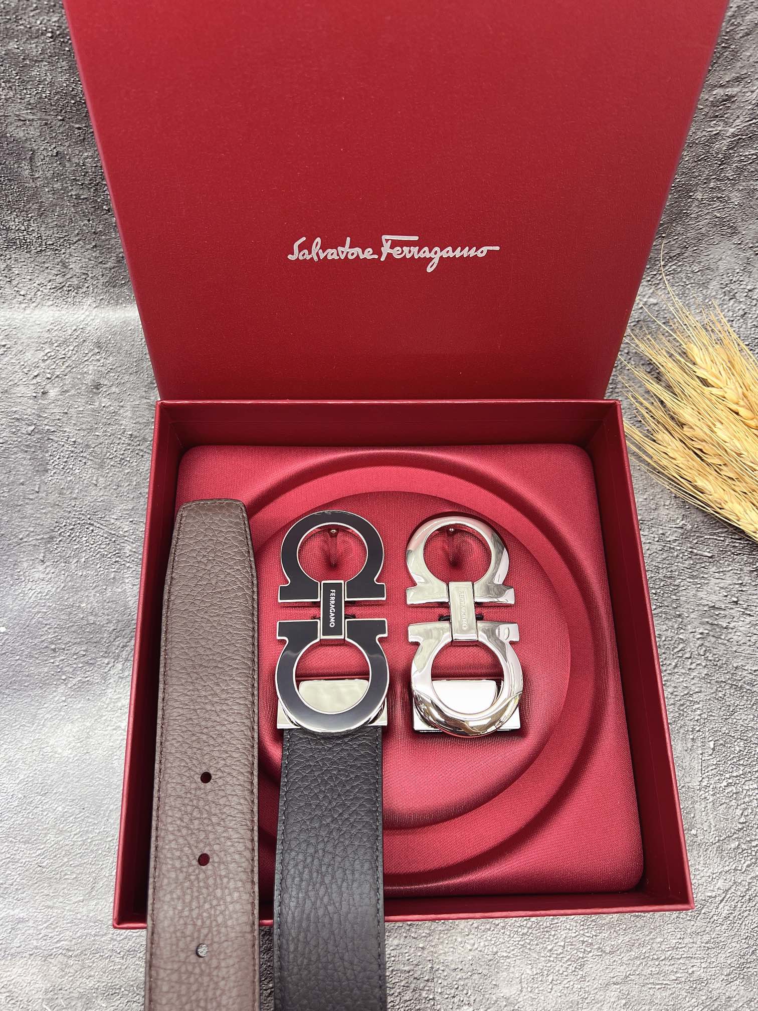 FERRAGAMO菲拉格慕双扣系列官网同款早秋新品宽度:3.5CM代购品质双扣可以互相使用带身双面进口小