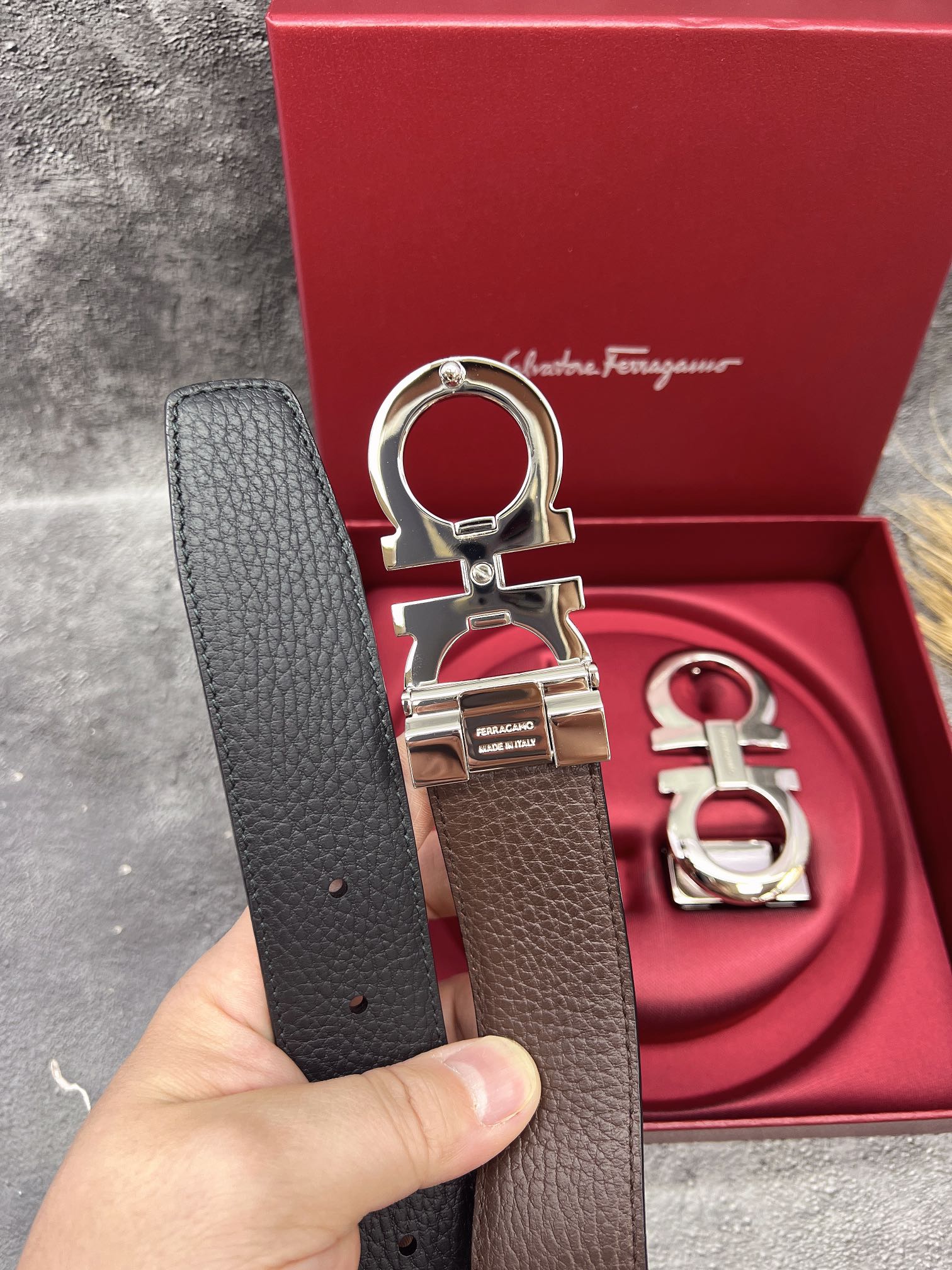 FERRAGAMO菲拉格慕双扣系列官网同款早秋新品宽度:3.5CM代购品质双扣可以互相使用带身双面进口小