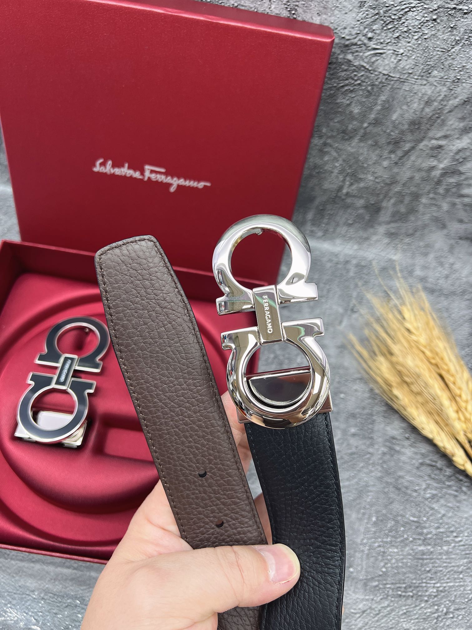 FERRAGAMO菲拉格慕双扣系列官网同款早秋新品宽度:3.5CM代购品质双扣可以互相使用带身双面进口小