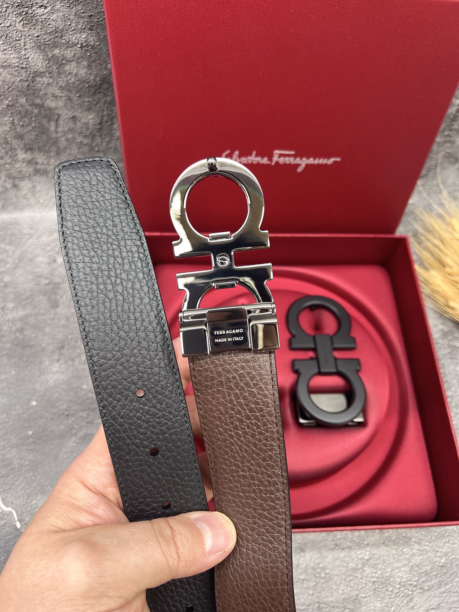 FERRAGAMO菲拉格慕双扣系列官网同款早秋新品宽度:3.5CM代购品质双扣可以互相使用带身双面进口小