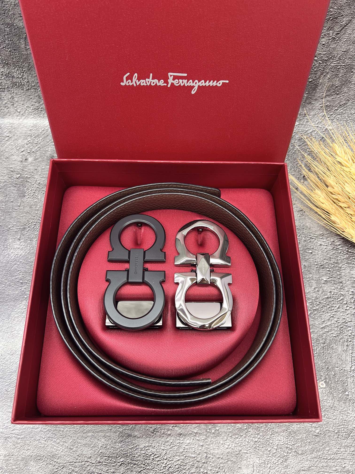 FERRAGAMO菲拉格慕双扣系列官网同款早秋新品宽度:3.5CM代购品质双扣可以互相使用带身双面进口小